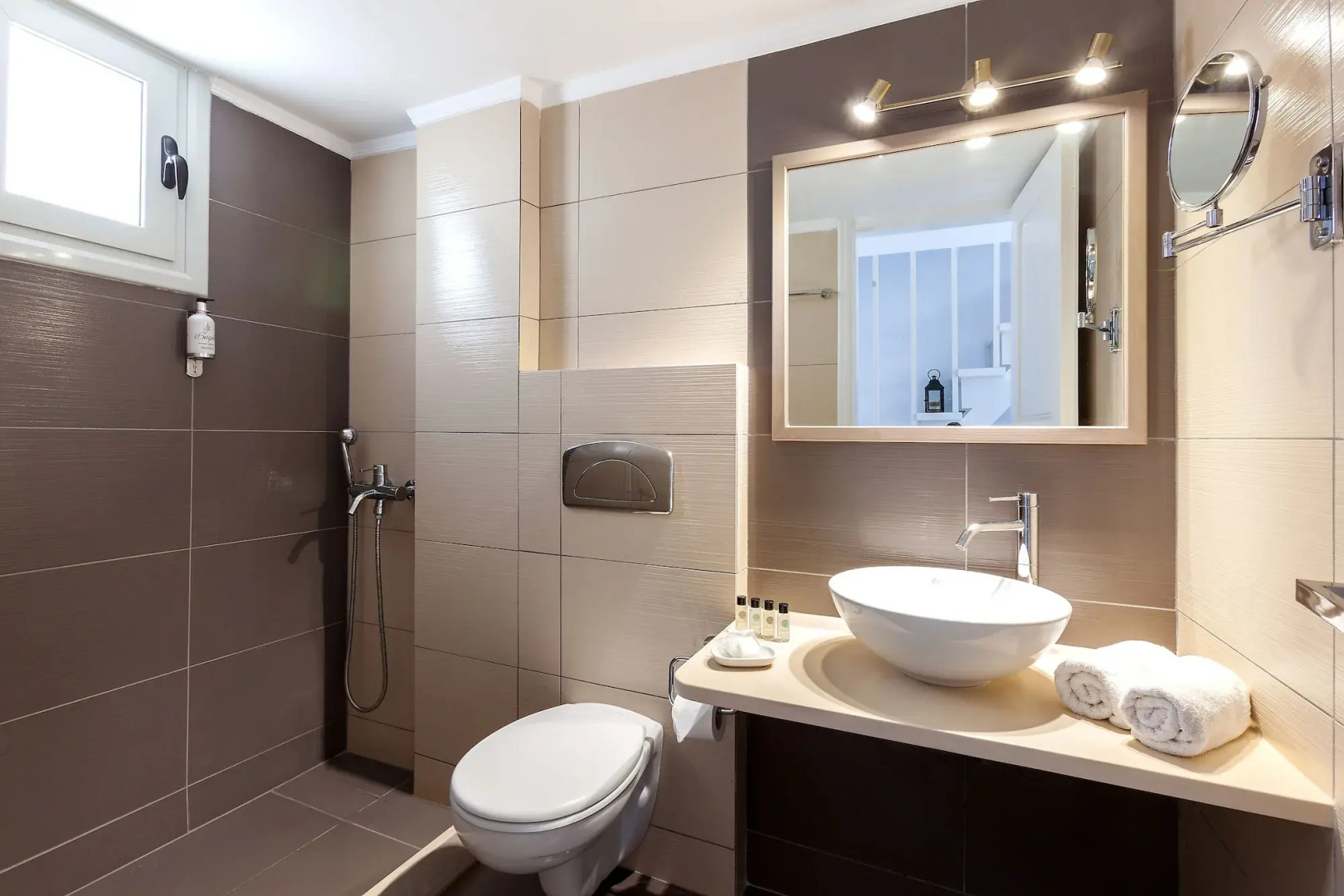 Memories Beach Hotel