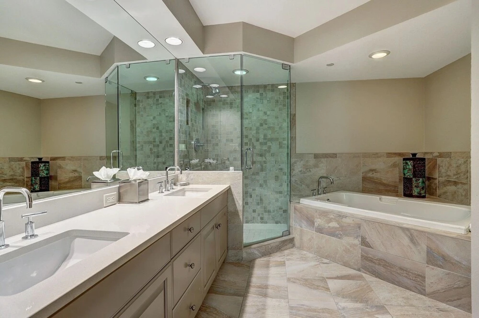 Luxurious 3 Bedroom Walk To Slopes & Beaver Creek Ge Condo by Redawning