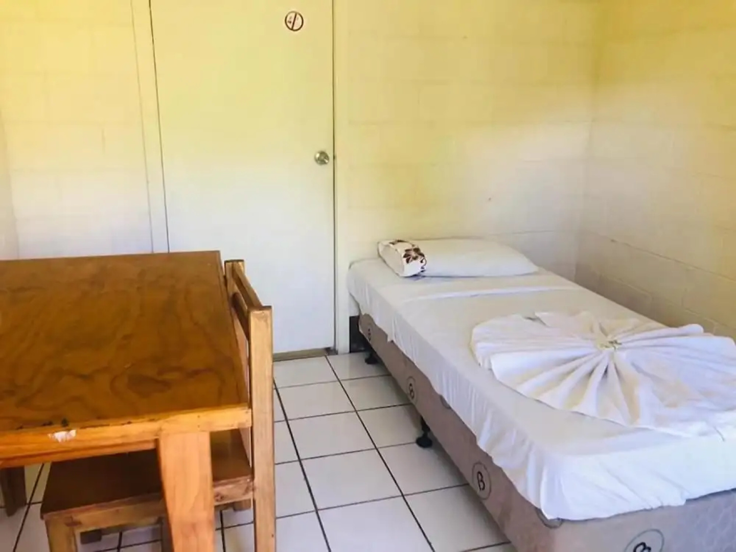 Transit Motel - Hostel