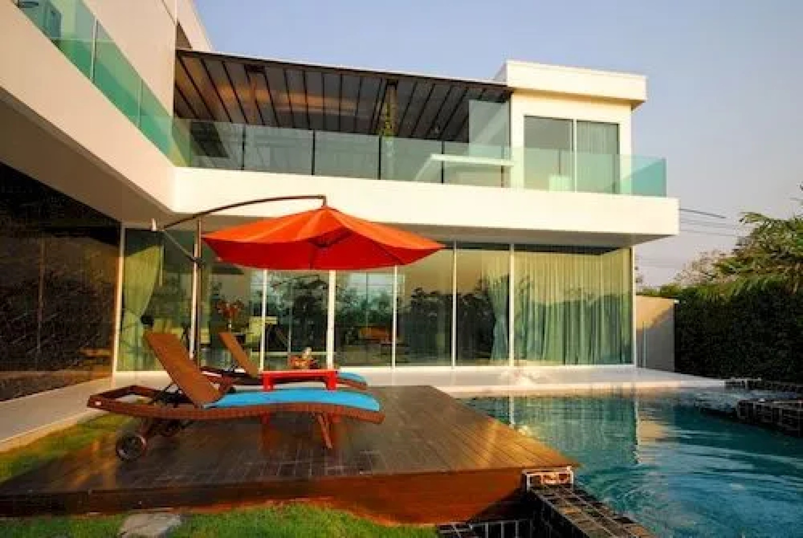 Aria Lake and Golf Villa