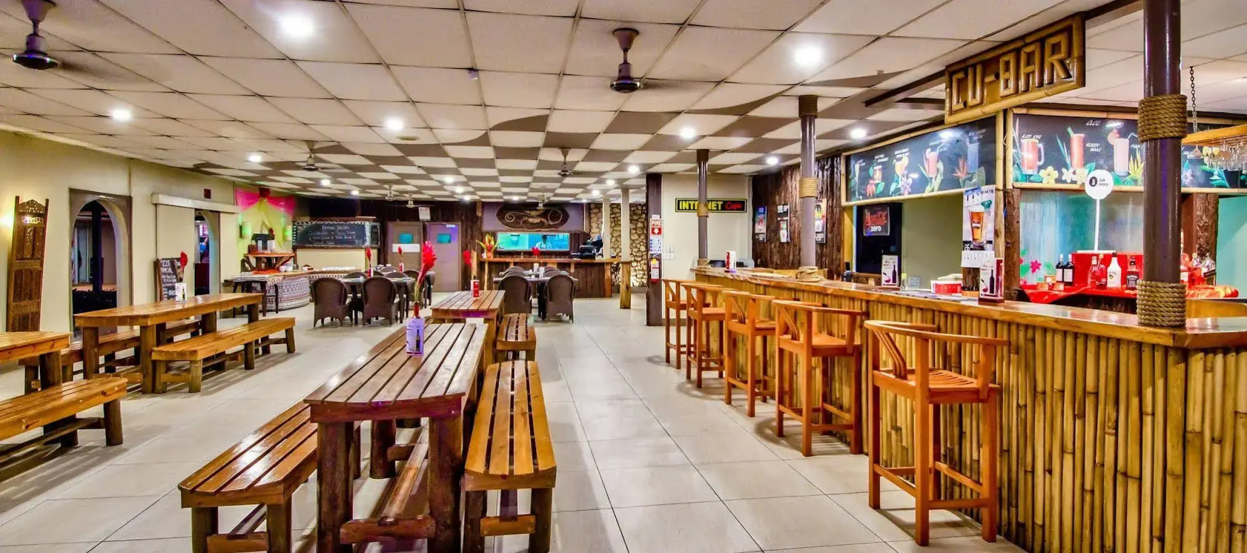 Tanoa Skylodge Hotel