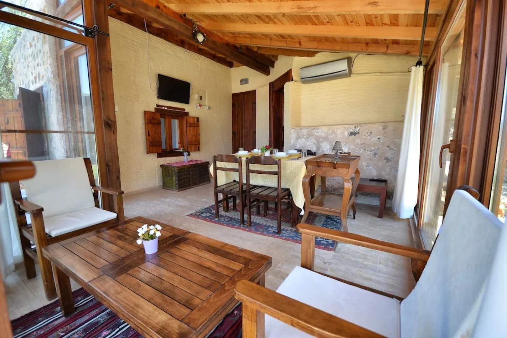 KAY4800 Villa Sems 2 Bedrooms