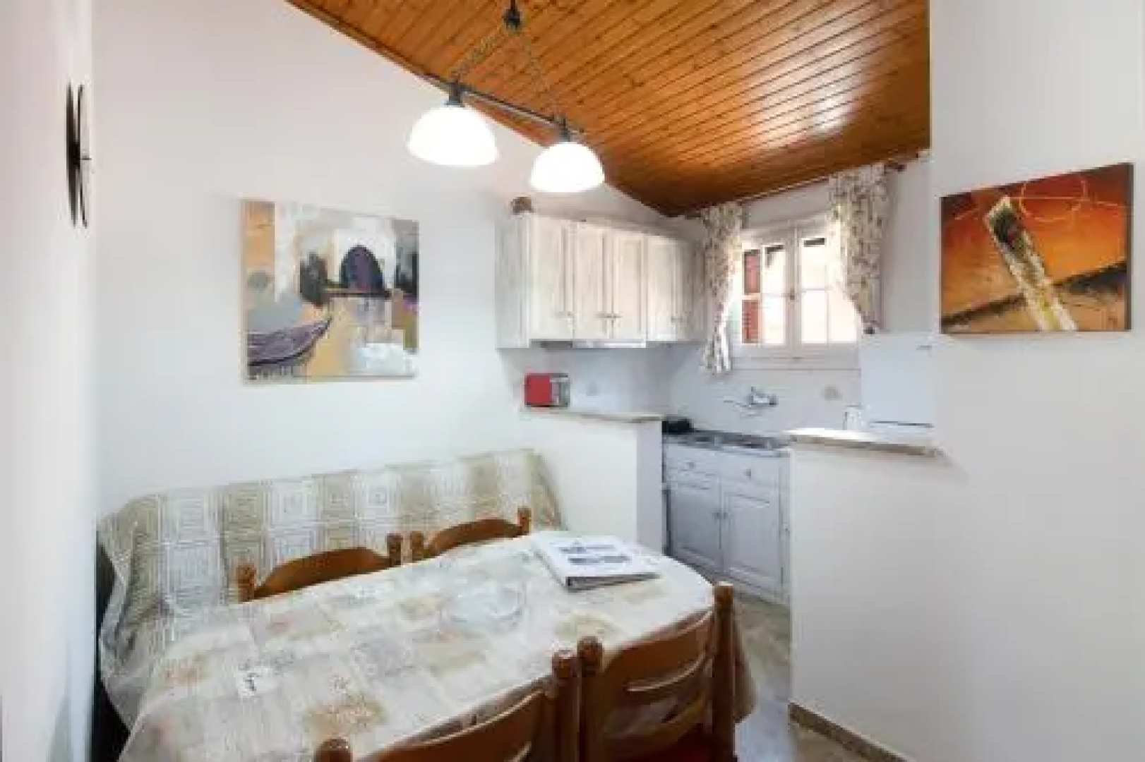 Amalia Cottages