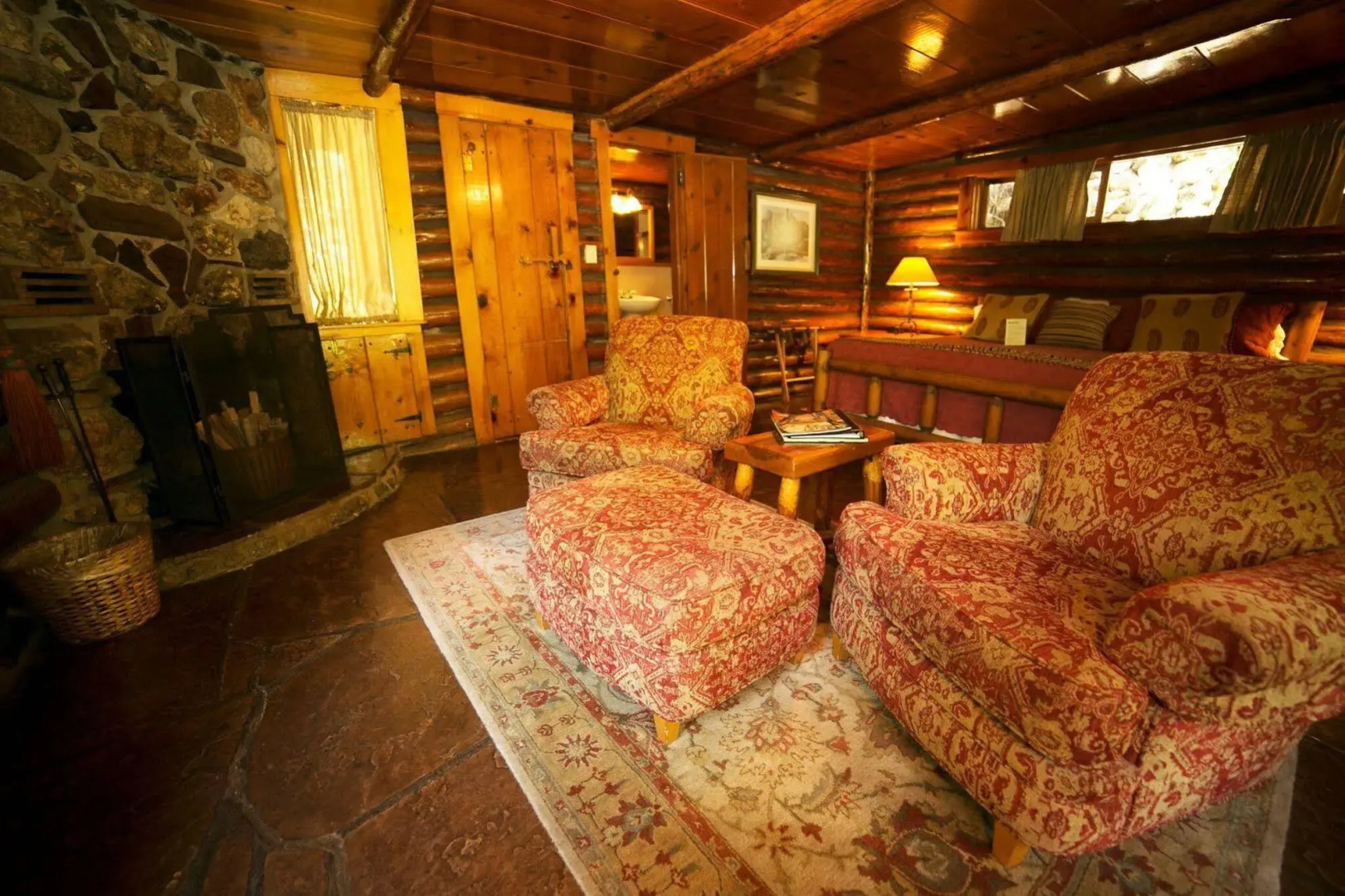 Orchard Canyon on Oak Creek