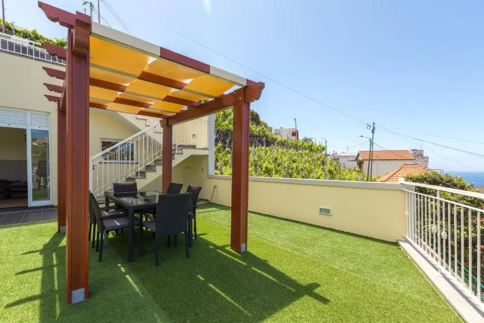 Casa Agrela by Rent2U, Lda