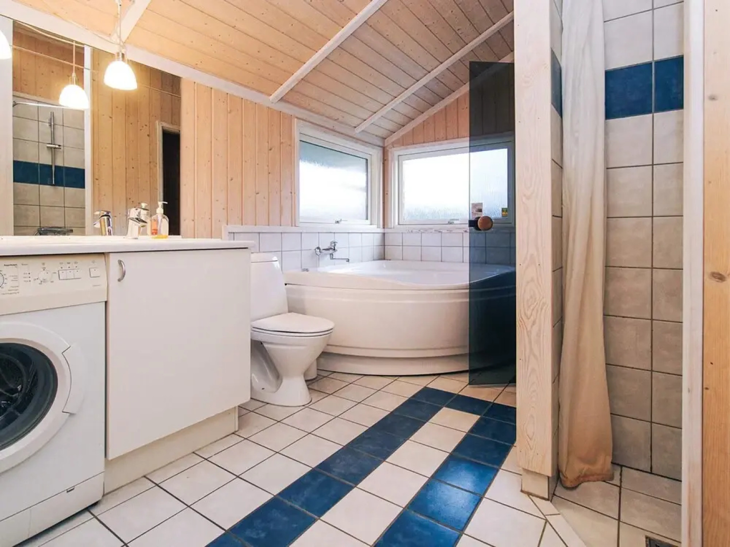 Cozy Holiday Home in AsnÃ¦s near Fishing