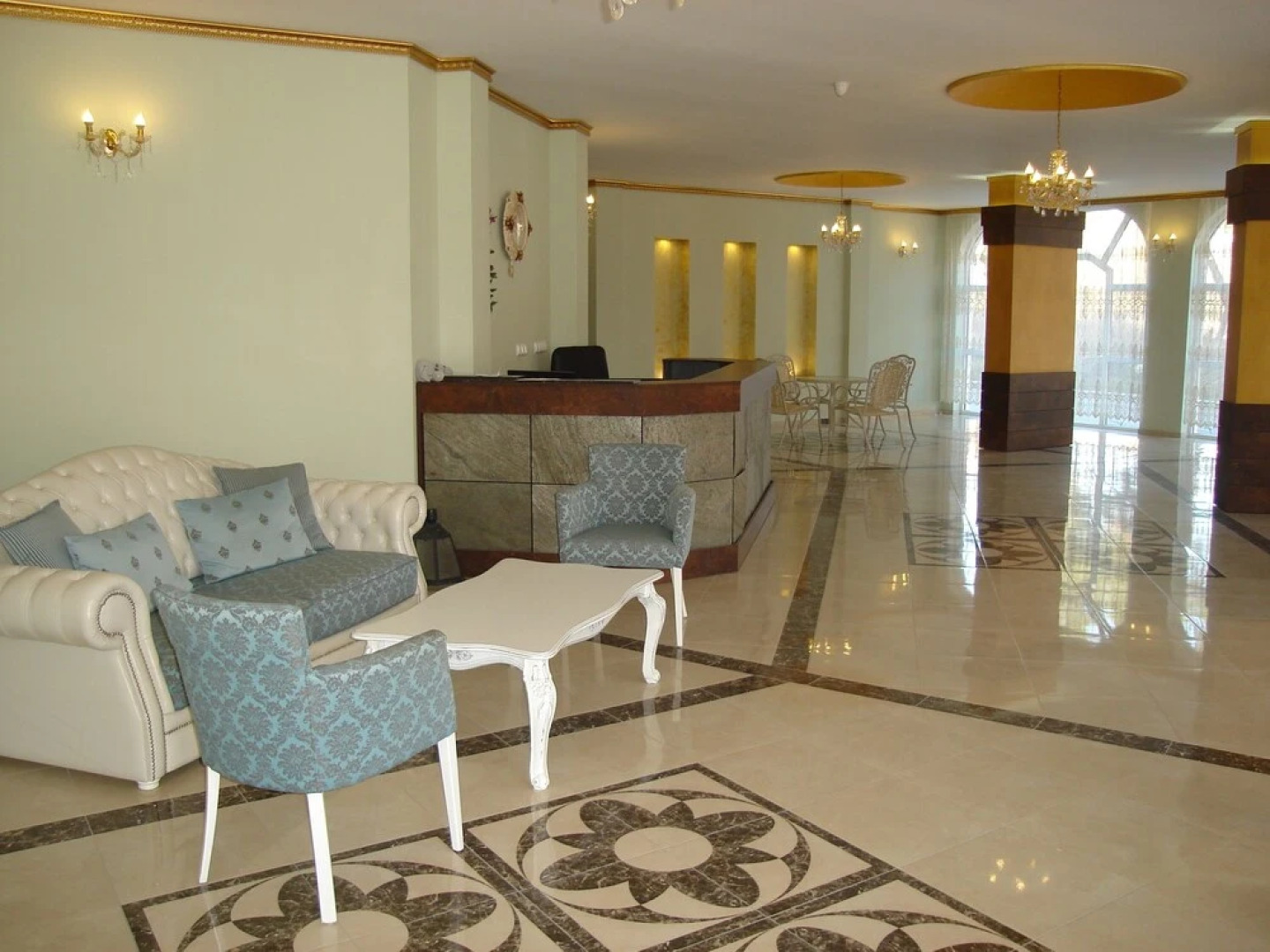 Flora Beach Resort apartments