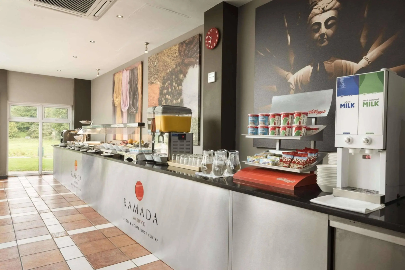 Ramada by Wyndham Warwick Kenilworth