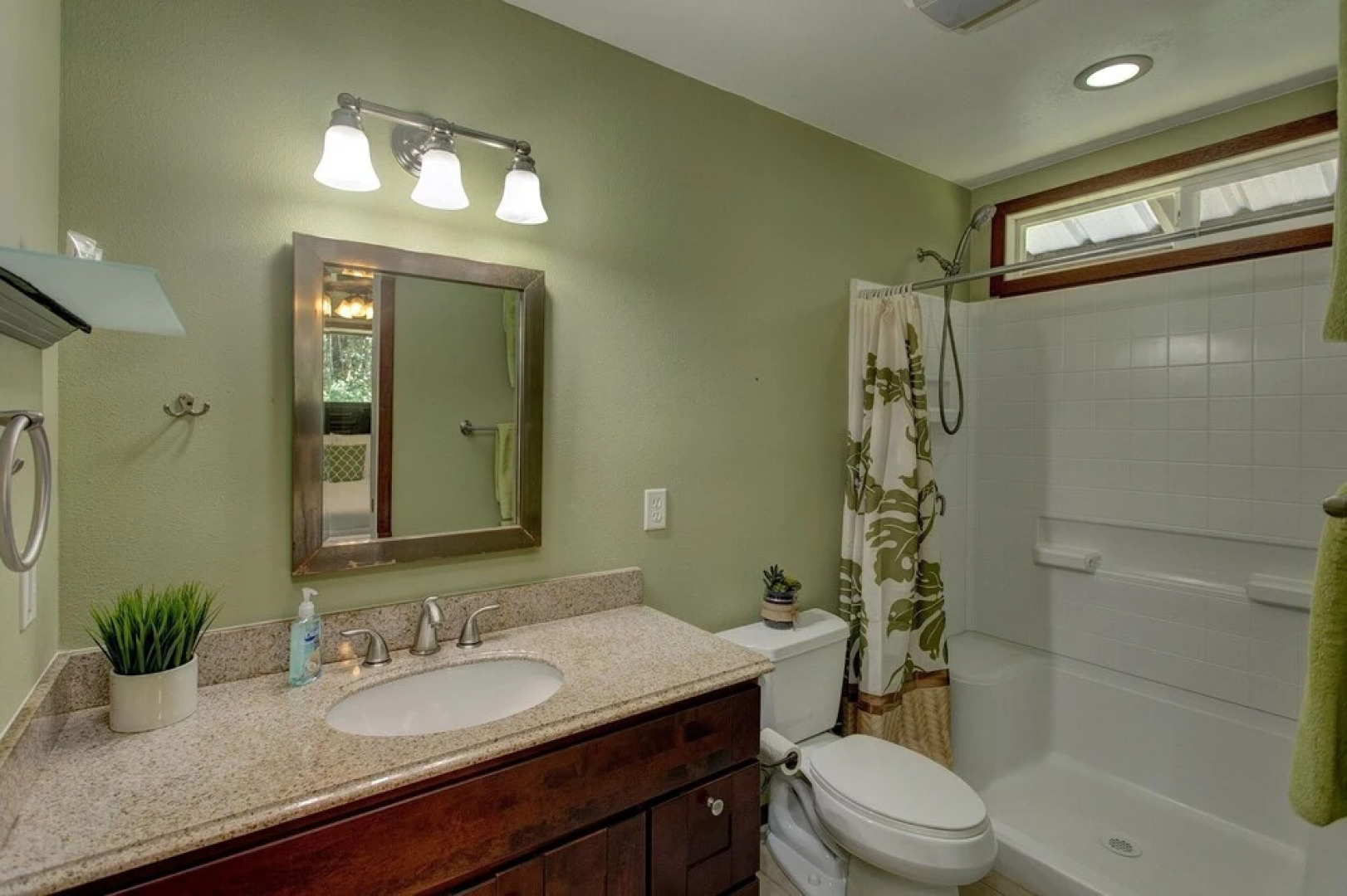 The Coqui Shack 2 Bedroom Cabin by Redawning