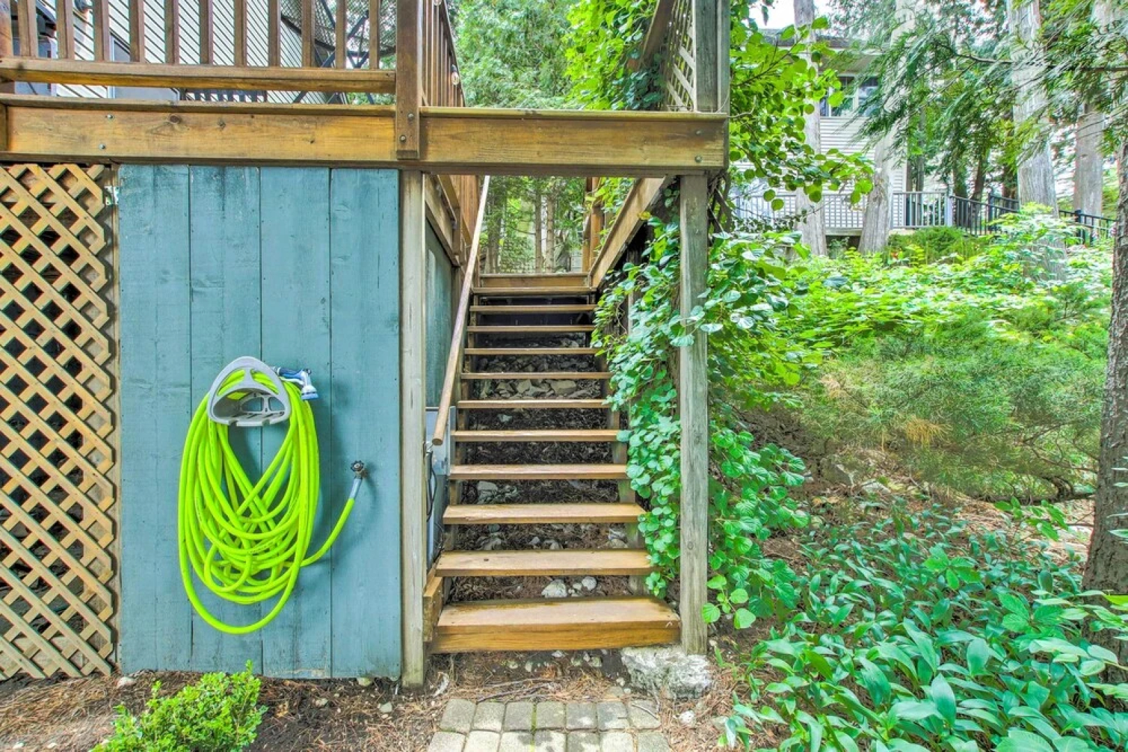 Lakefront Plymouth Cottage w/ Private Hot Tub