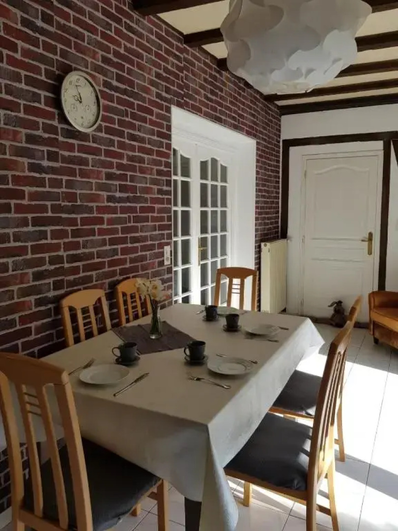 COSY ROOM + BREAKFAST 20 mn from EPERNAY