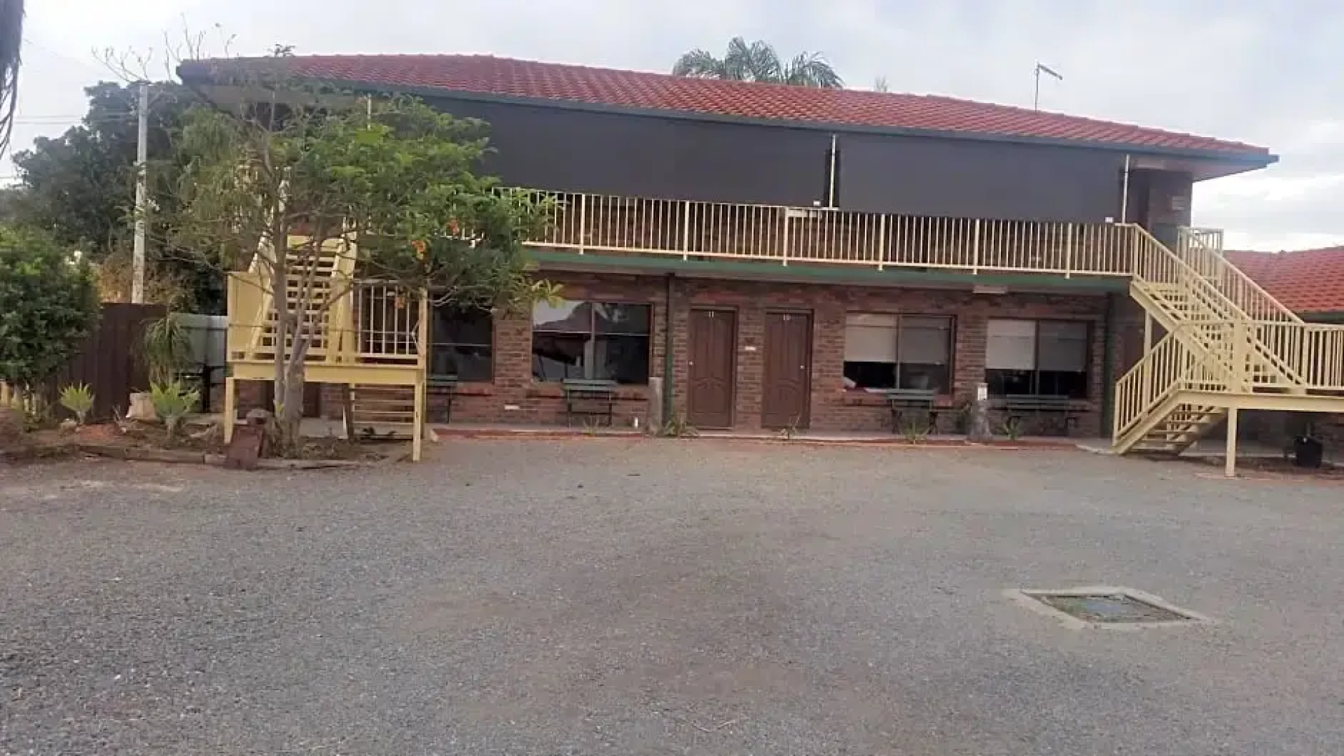 Sanz Motel Wentworth