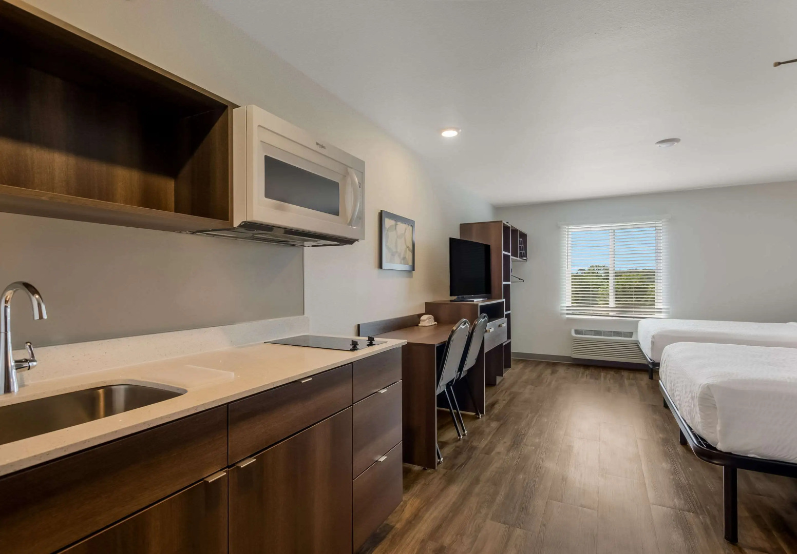 WoodSpring Suites Roanoke