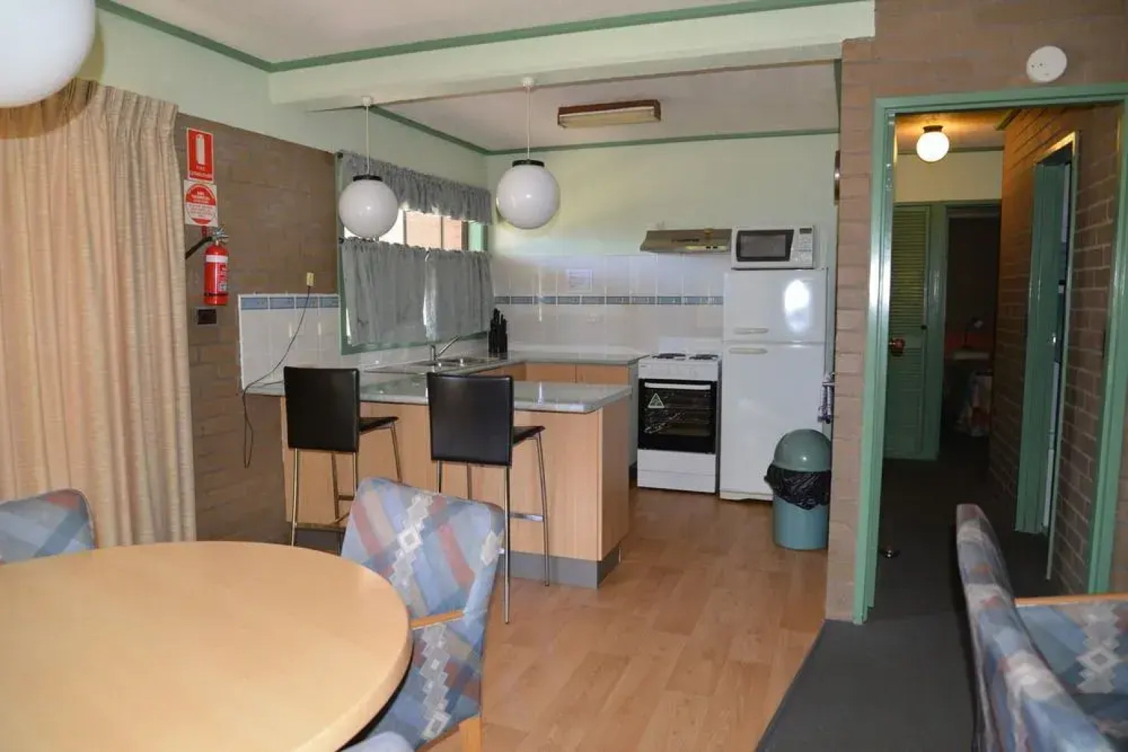 Emmanuel Holiday Apartments