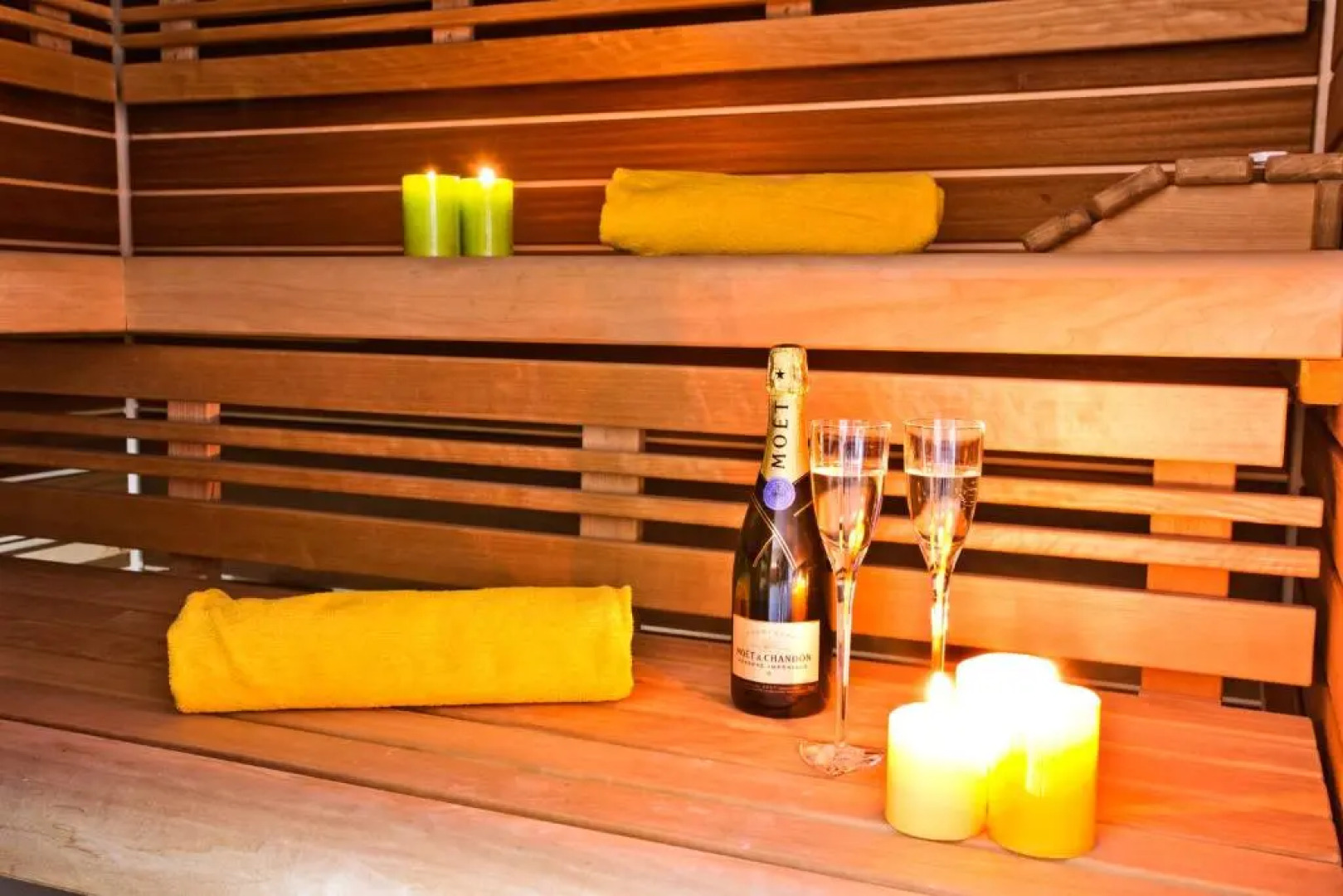 Sala Comacina Apartment No 1 (Sleeps 10)