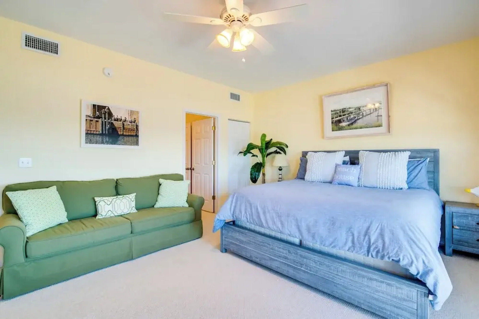 Oceanfront Oasis in Cedar Key w/ 2 Balconies!