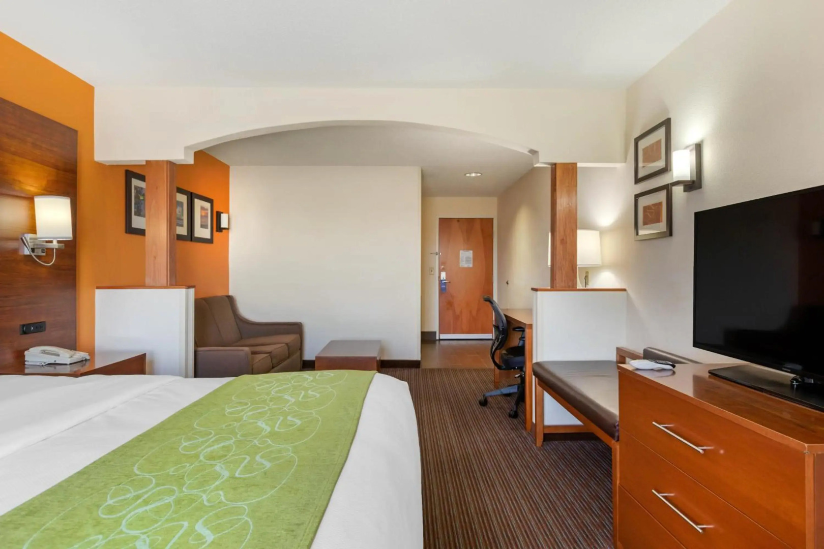 Comfort Suites Stevensville - St. Joseph
