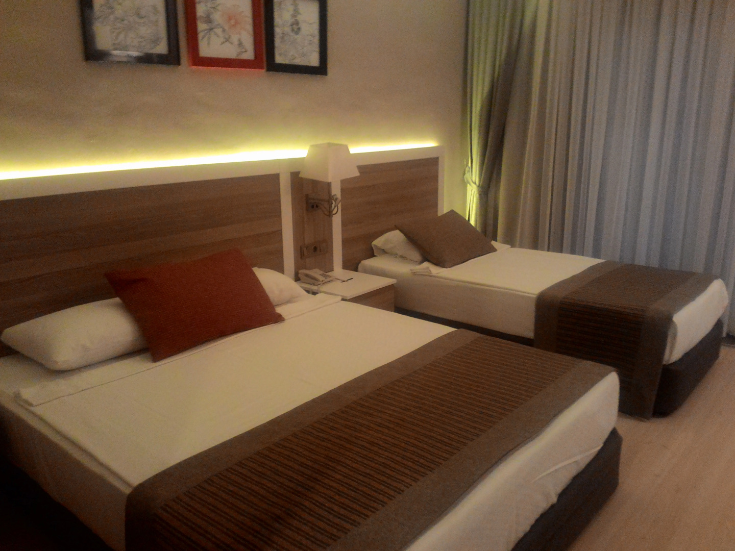 Port River Hotel & Spa