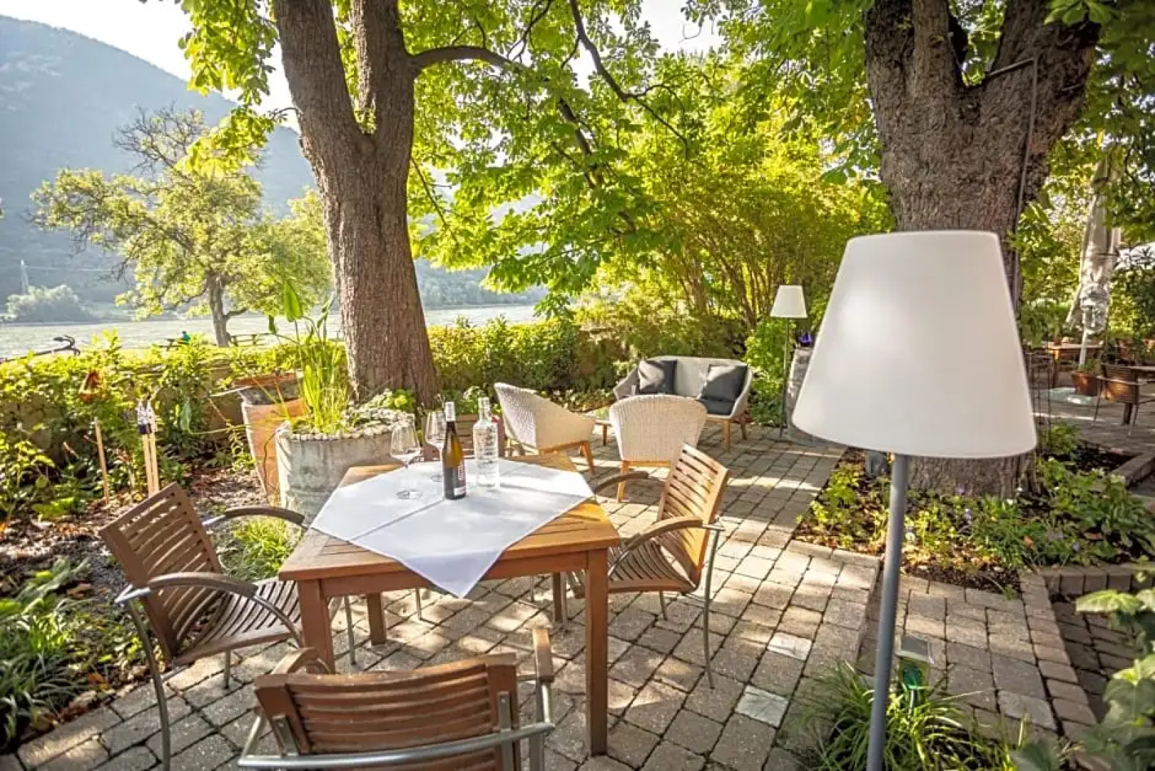 Donauwirt Hotel - Restaurant