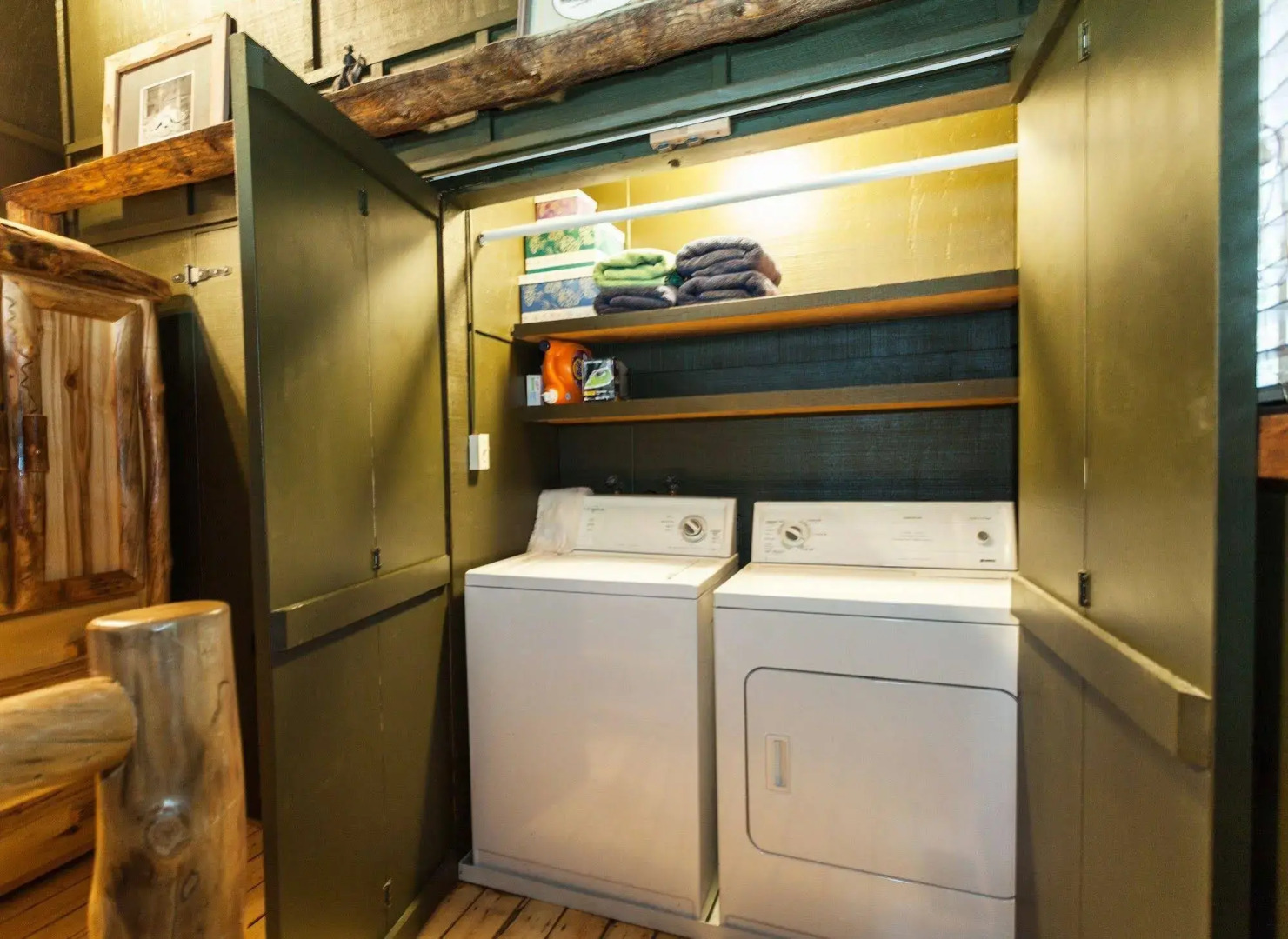 Treehouse by the Stream