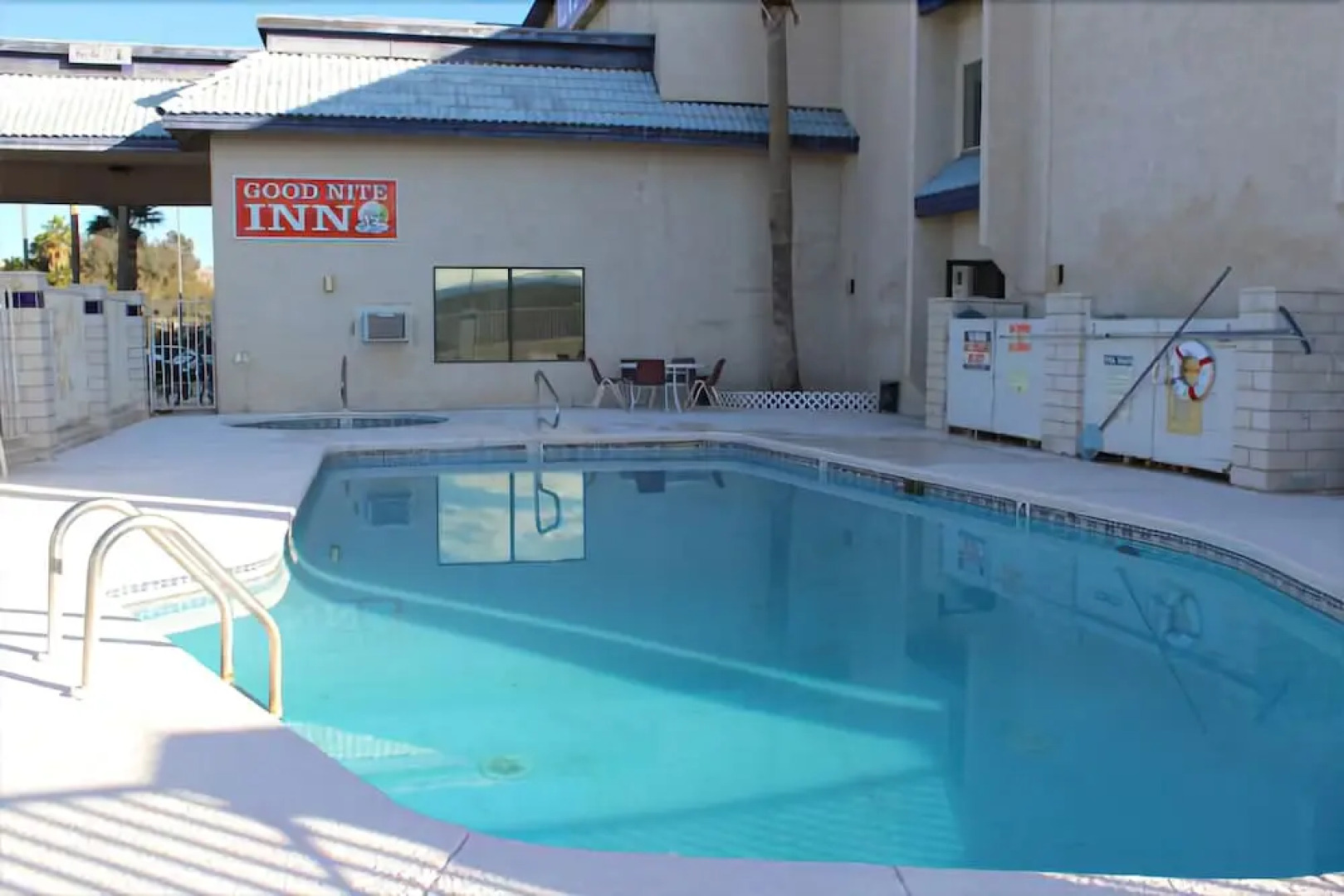 Goodnite Inn and Suites of Bullhead City