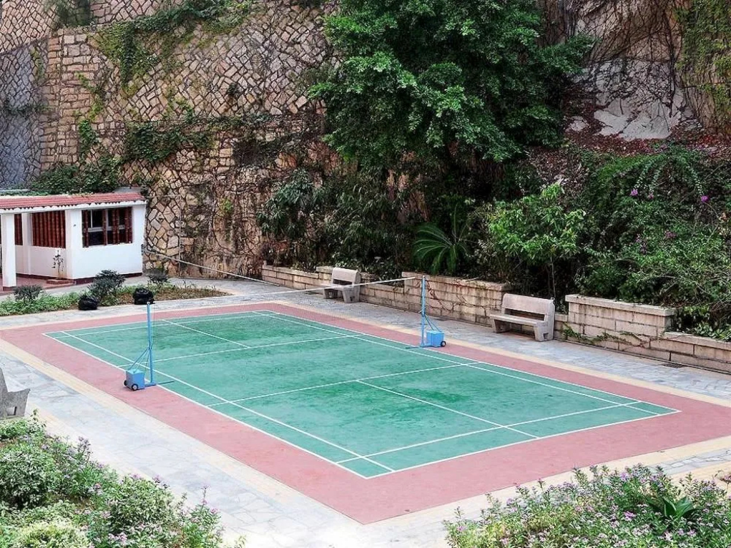 Long Jia Bo Yi Hotel