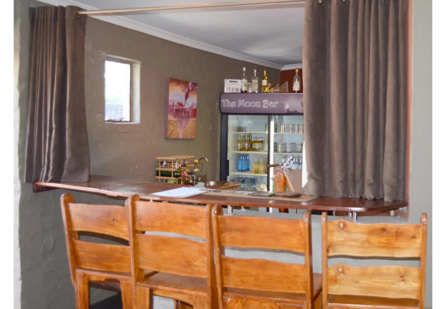 African Moon Corporate House