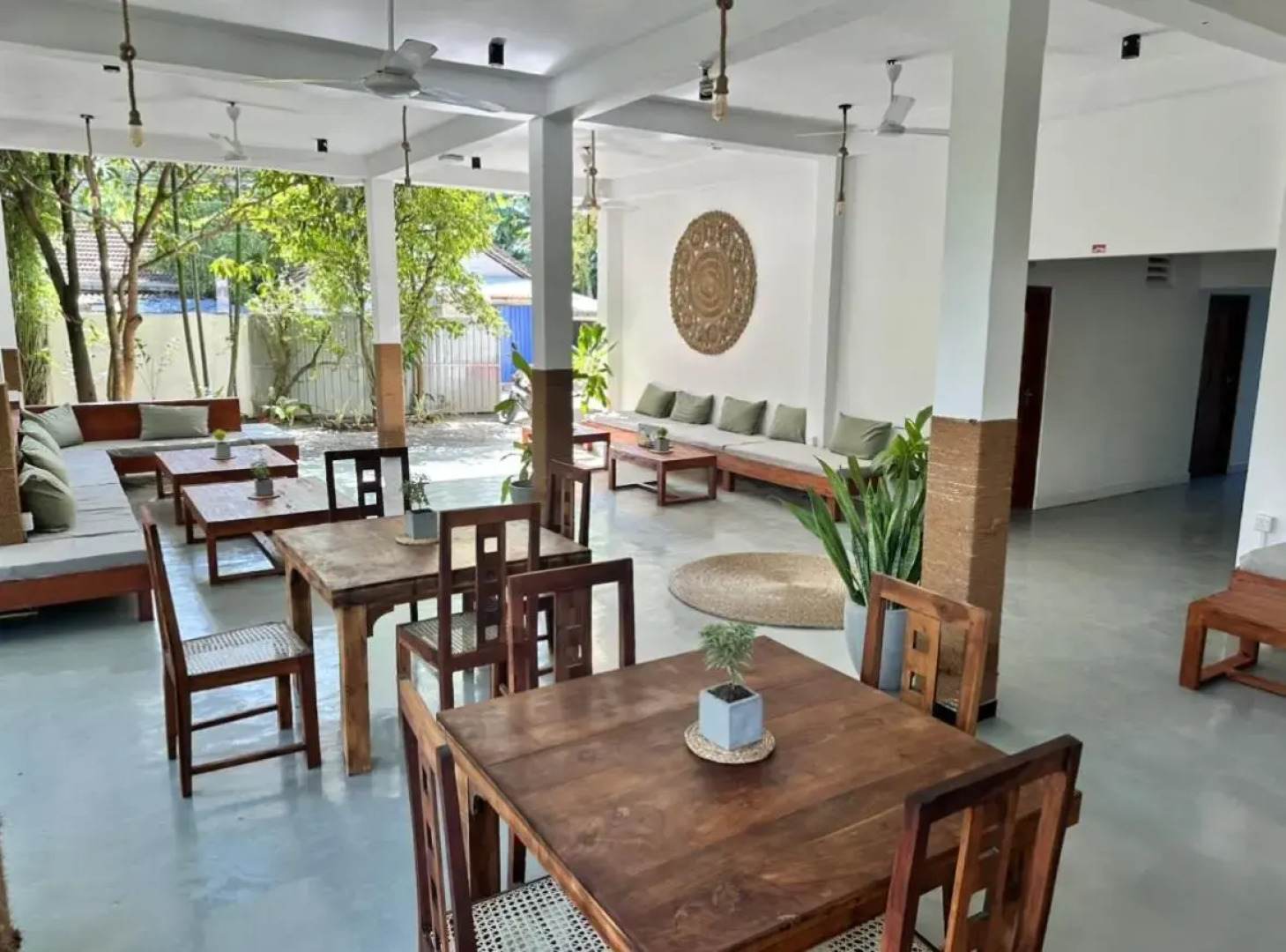 Chandima Beach Waver