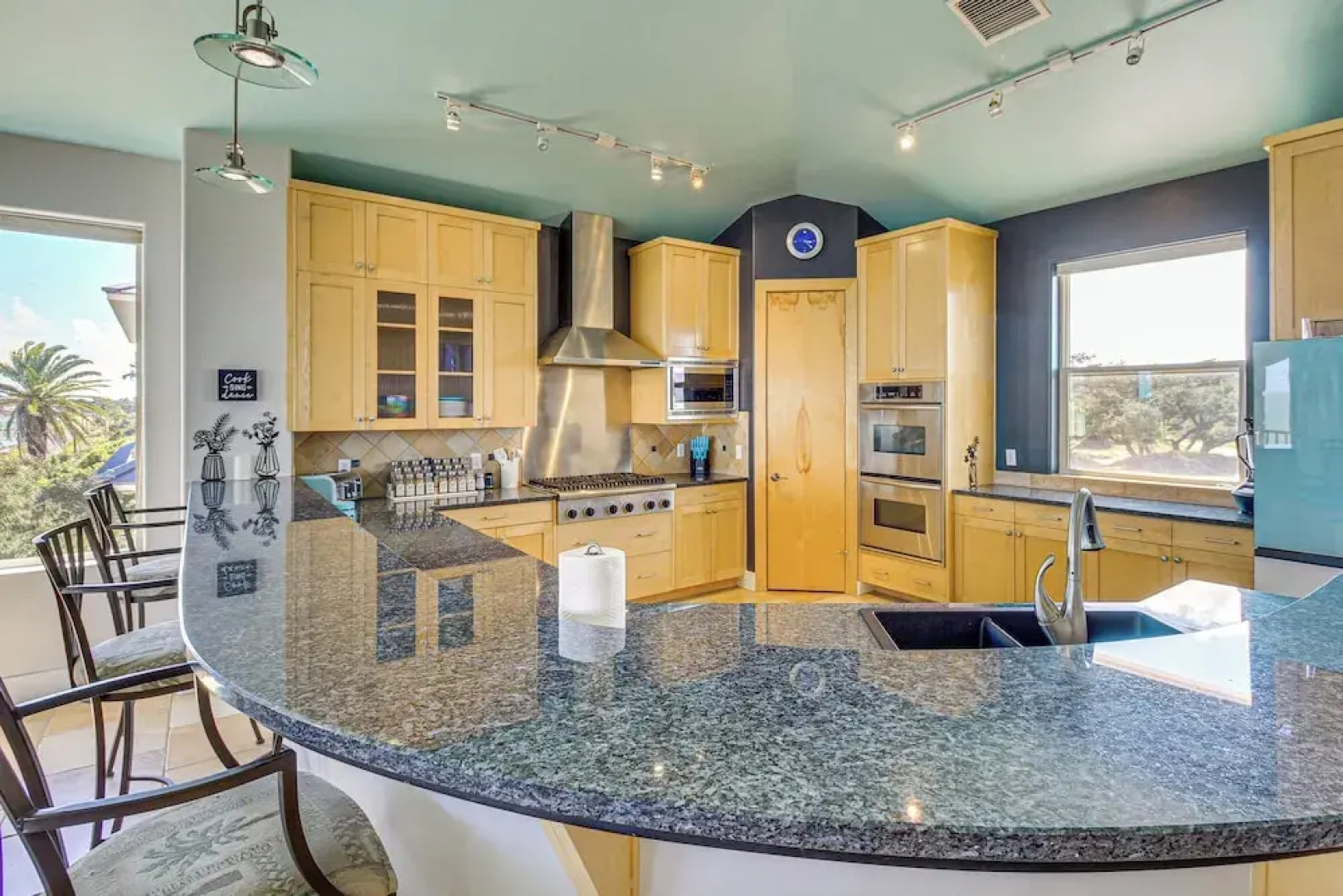 Private Pier: Waterfront Fulton Villa!