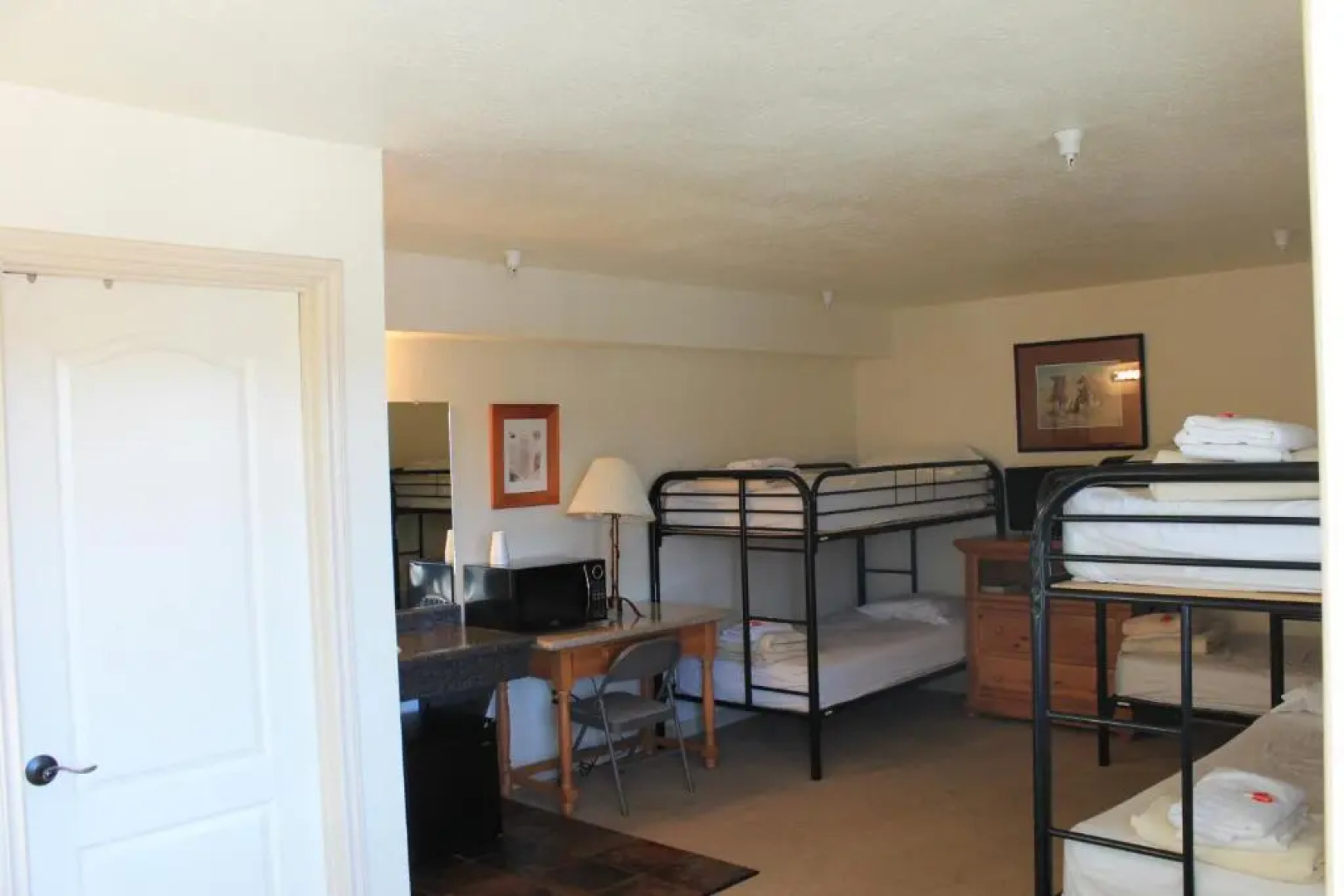 Whitney Portal Hostel And Hotel