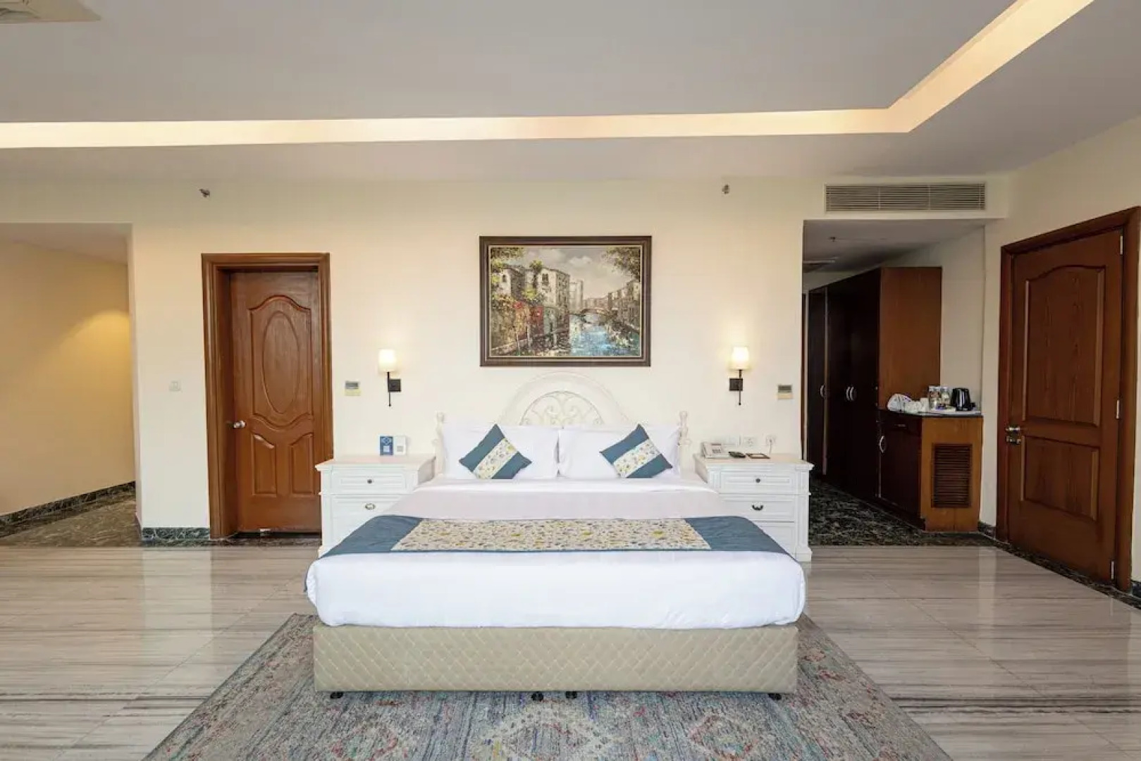 The BellaVista Hotel Chandigarh Panchkula