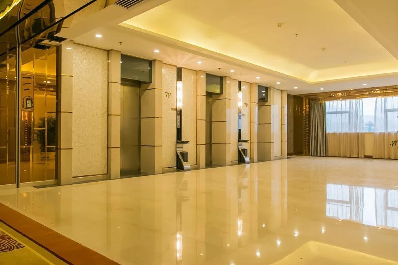 Darise Hotel Dongfang Time Square