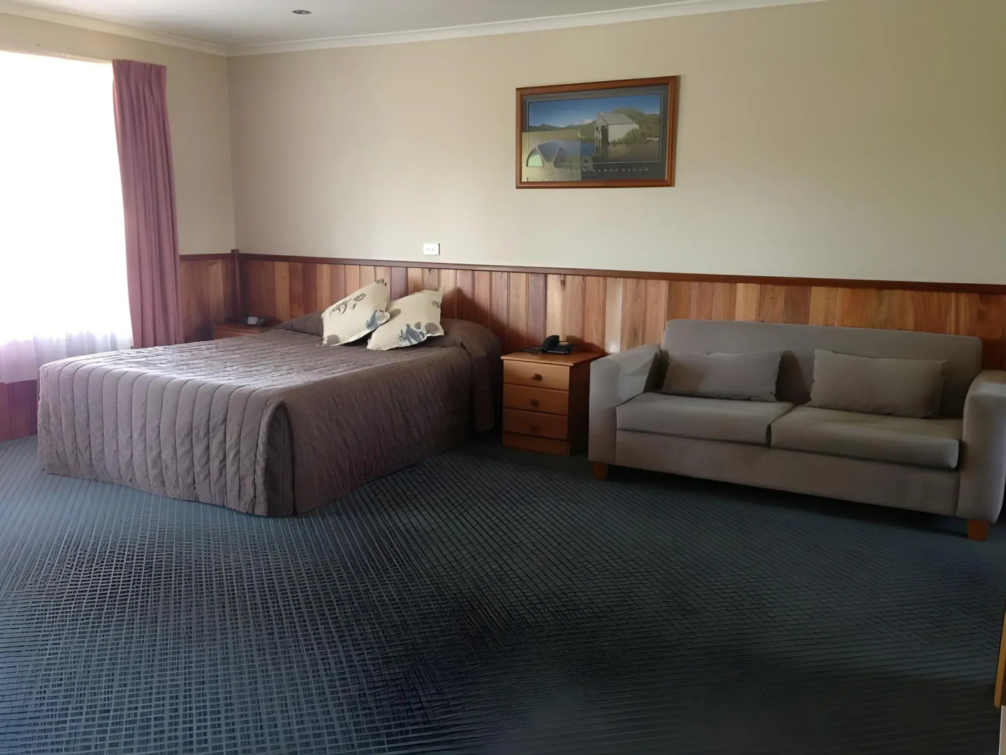 Kentish Hills Retreat