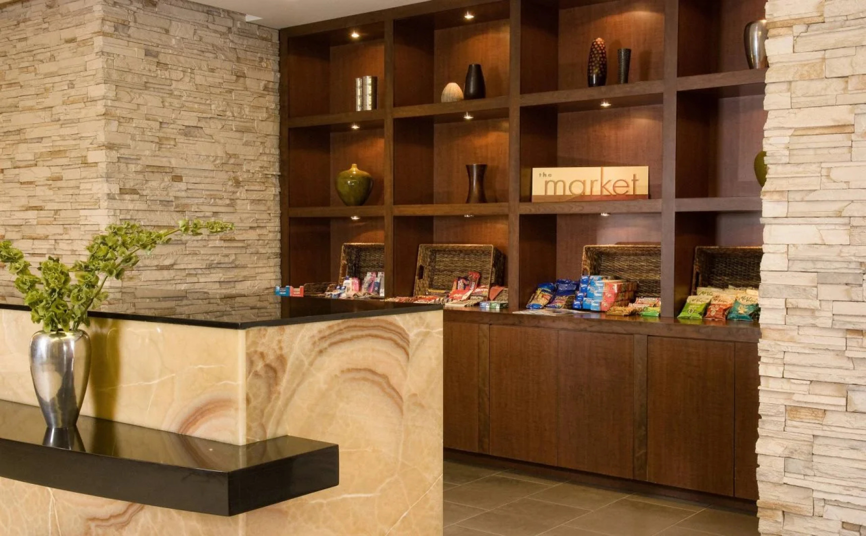 Courtyard by Marriott Los Angeles - Sherman Oaks