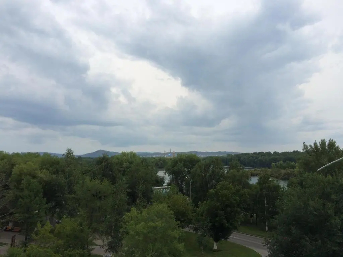 ApartLux on Slavskogo 26 View River