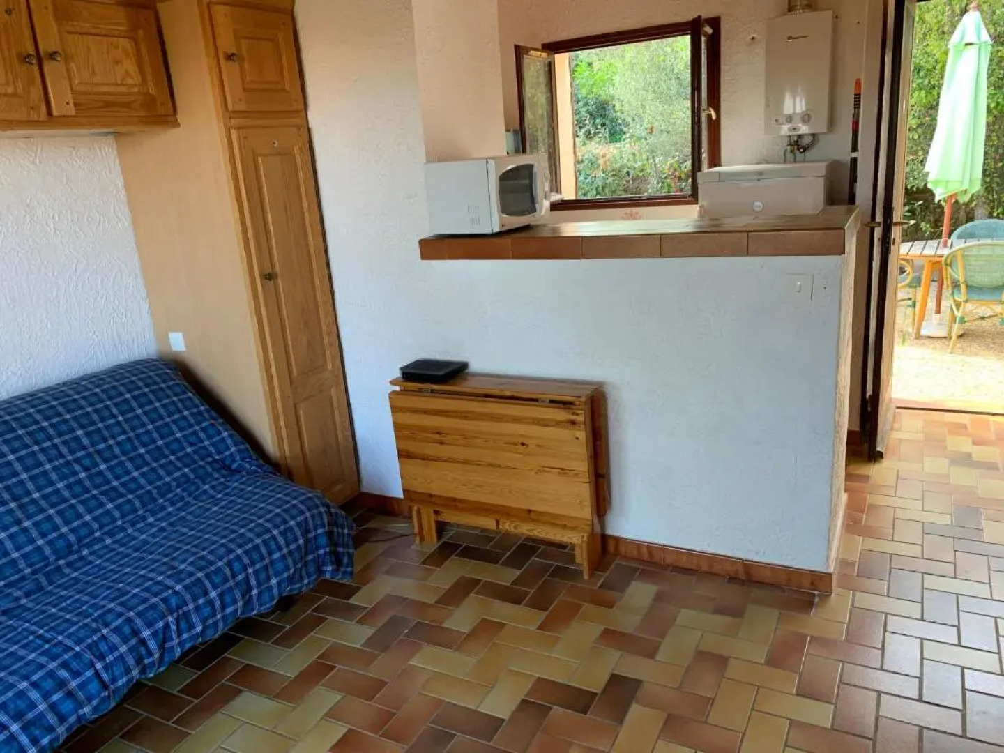 Mini villa climatisée - Vue mer - Mer à 50 m - Jardin et 2 terrasses 300 m2