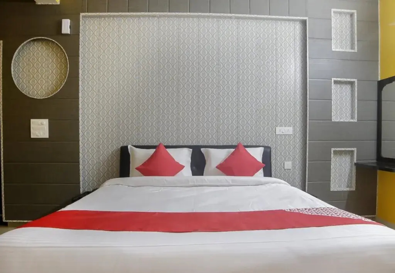 Satkar Hotel By OYO Rooms