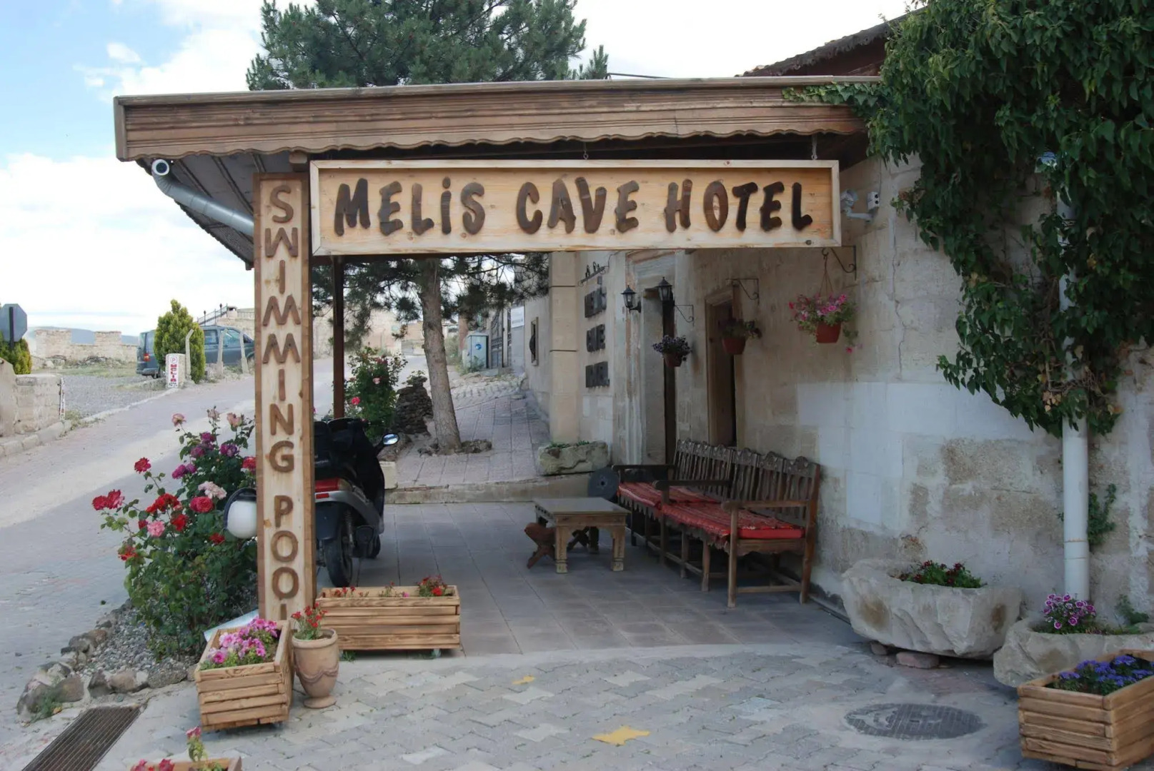 Melis Cave Hotel