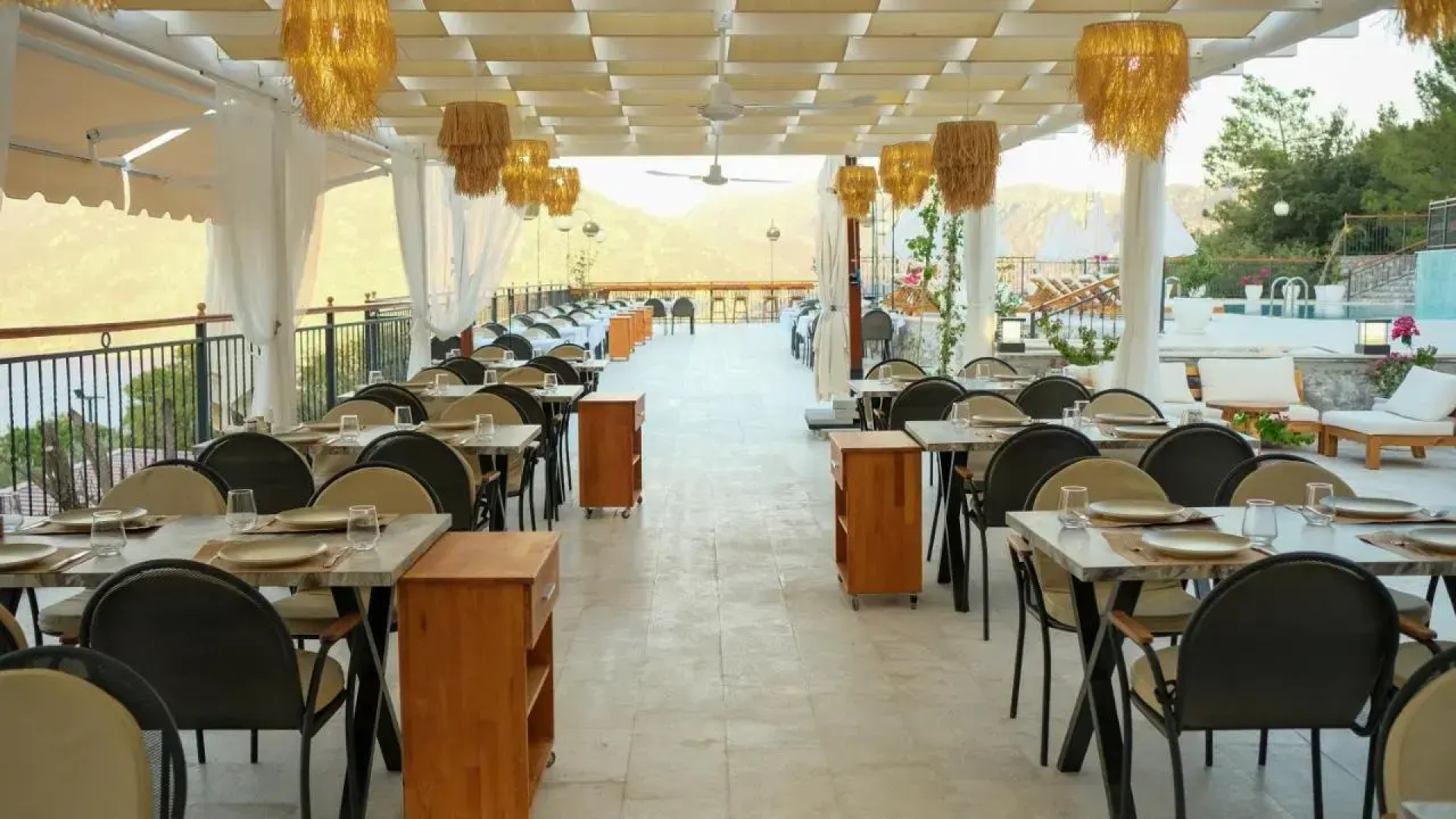 Xen Deluxe Boutique Hotel And Restaurant