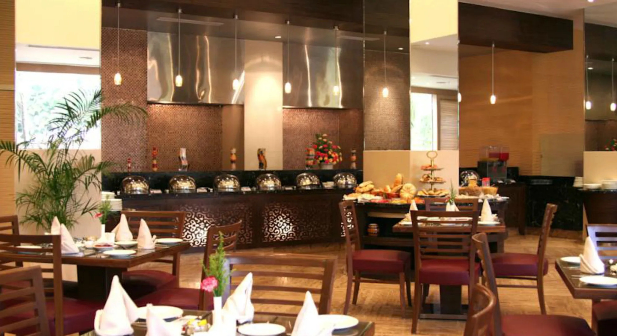 The Retreat Hotel & Convention Centre