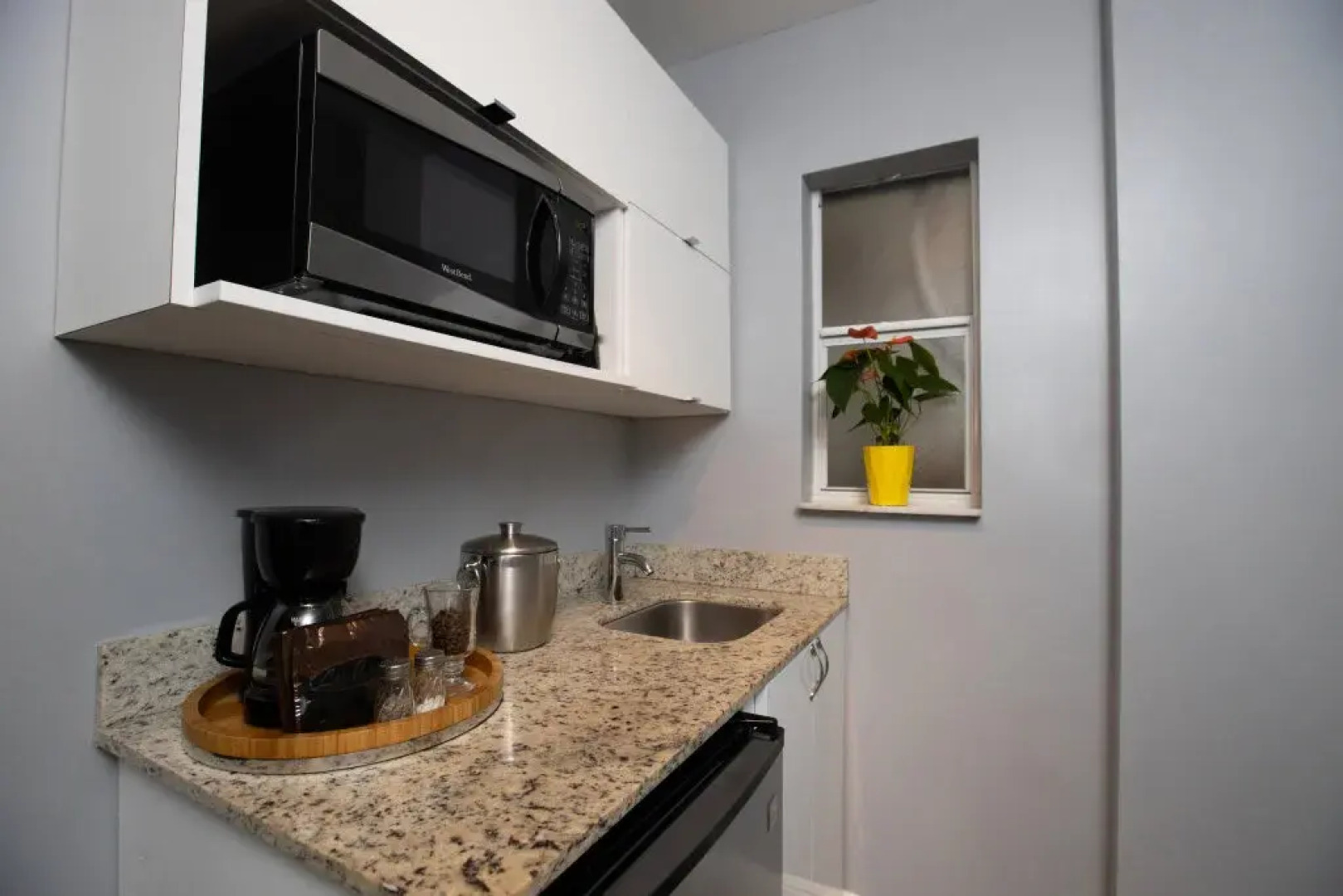 Hollywood Beach Suites