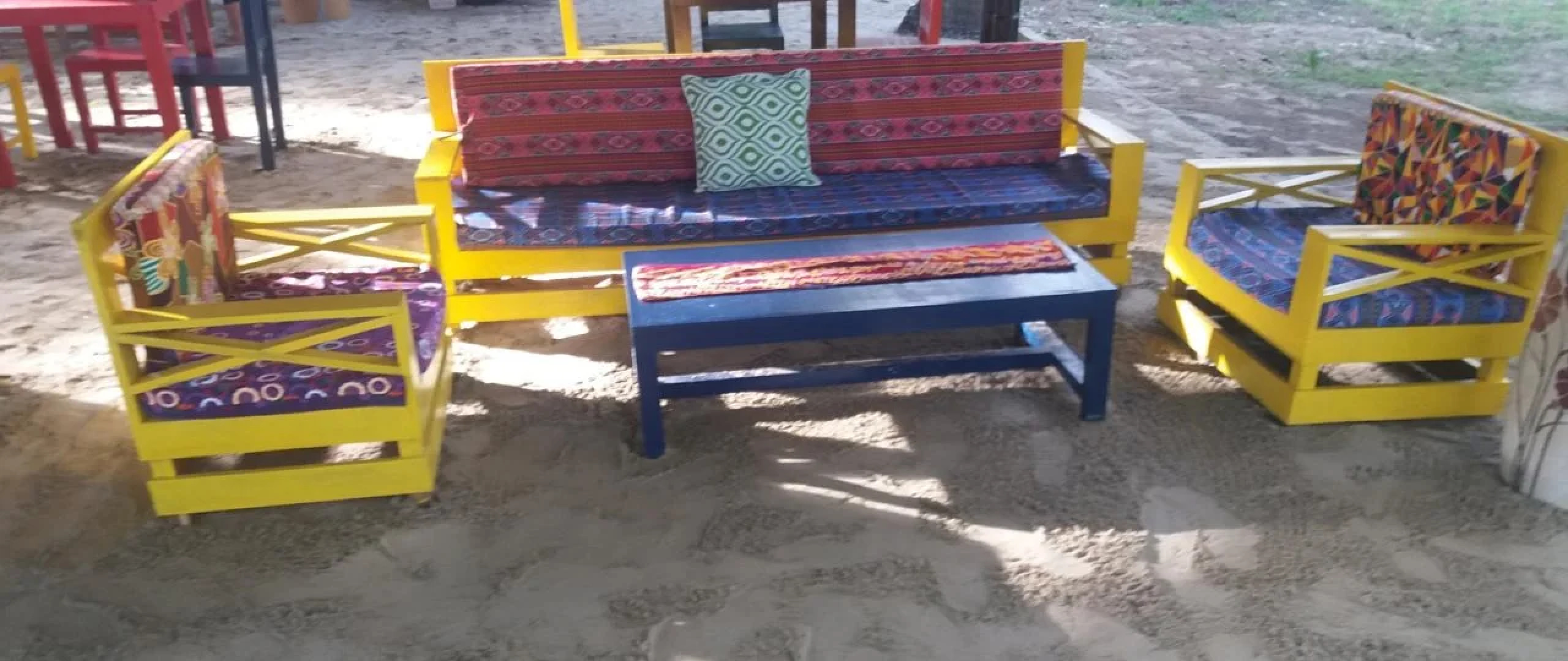 Peace & Love Beach Club