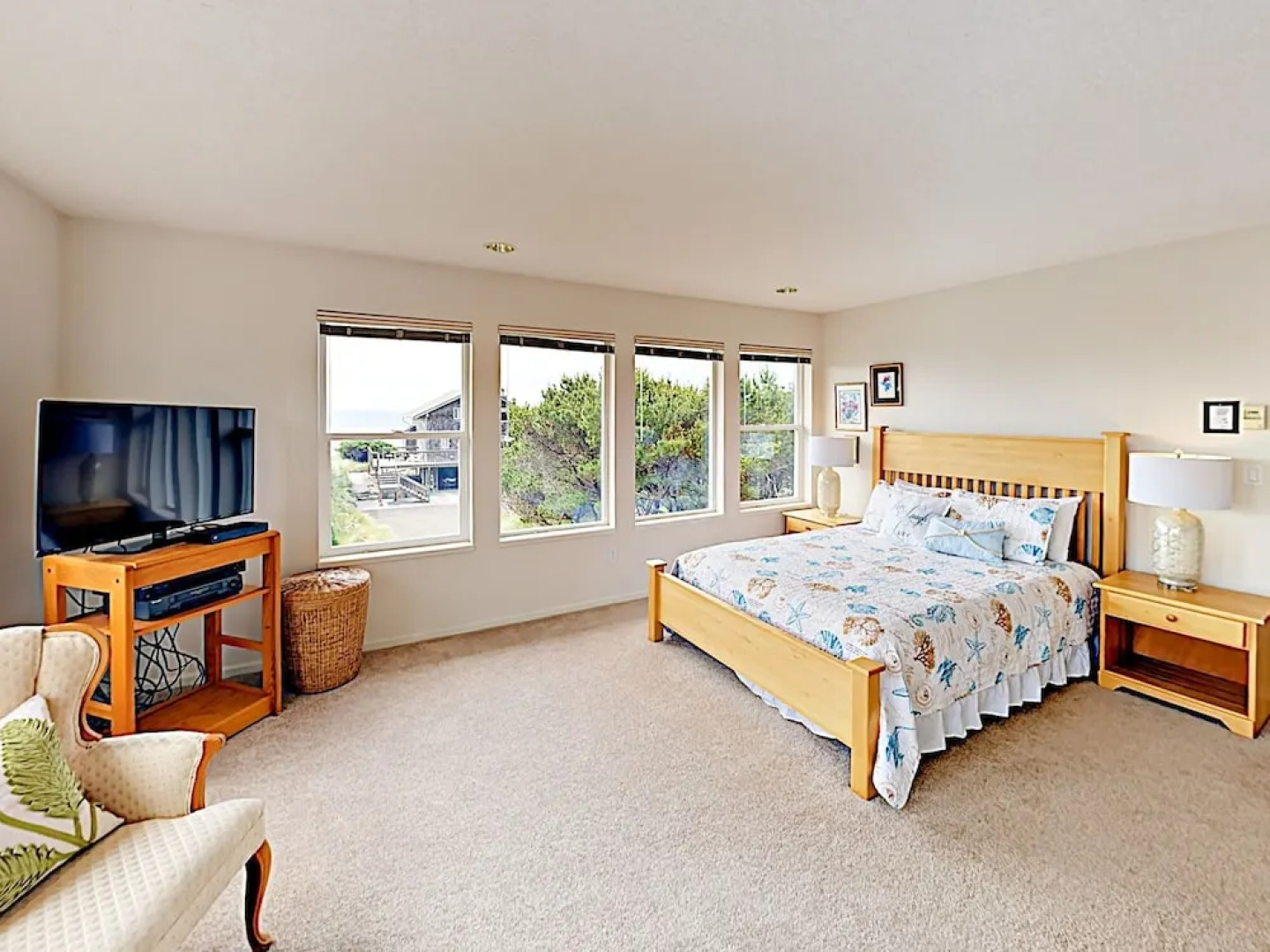 5870 Cloverdale - 4 Br Home