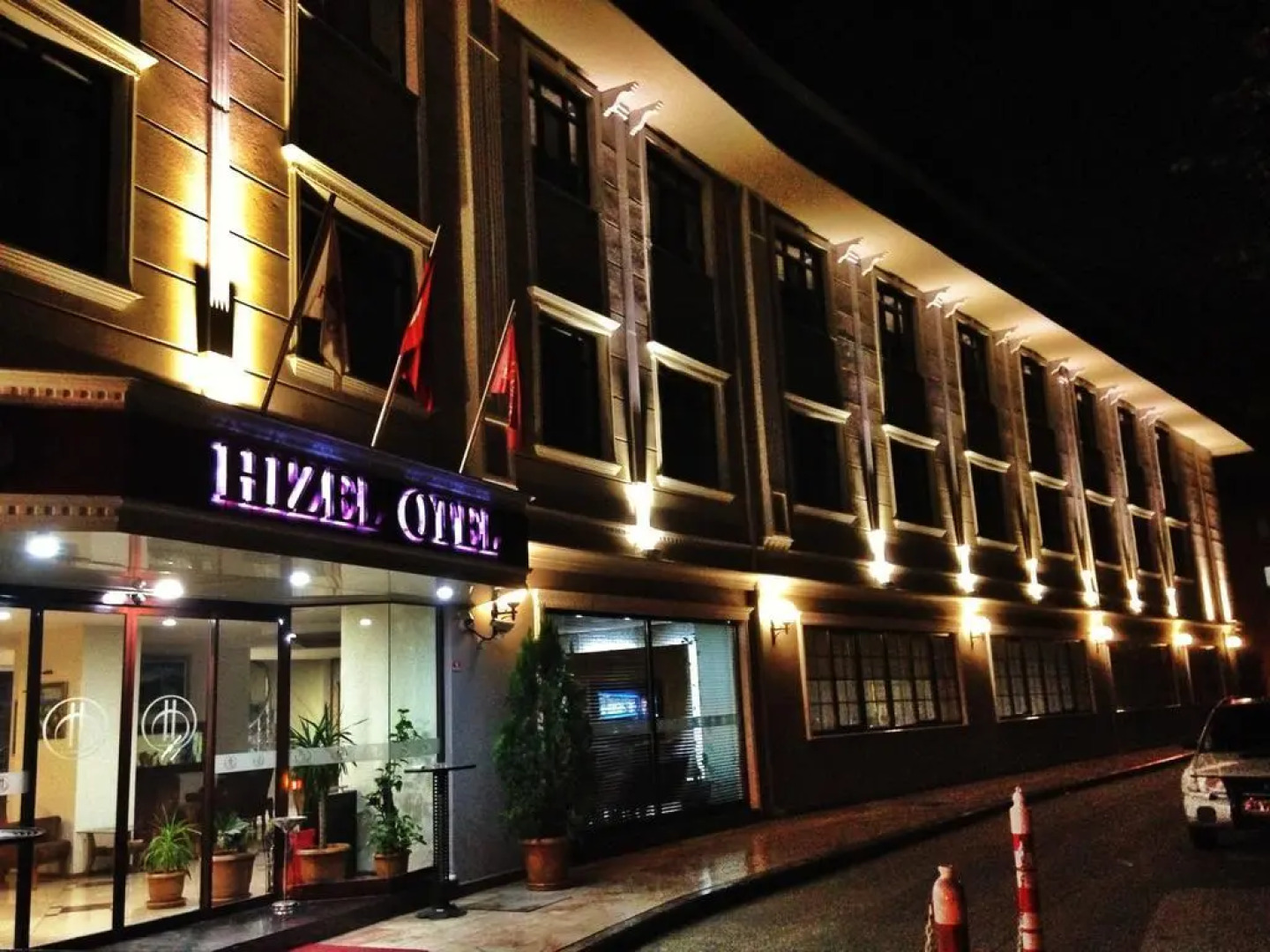 Hizel Hotel