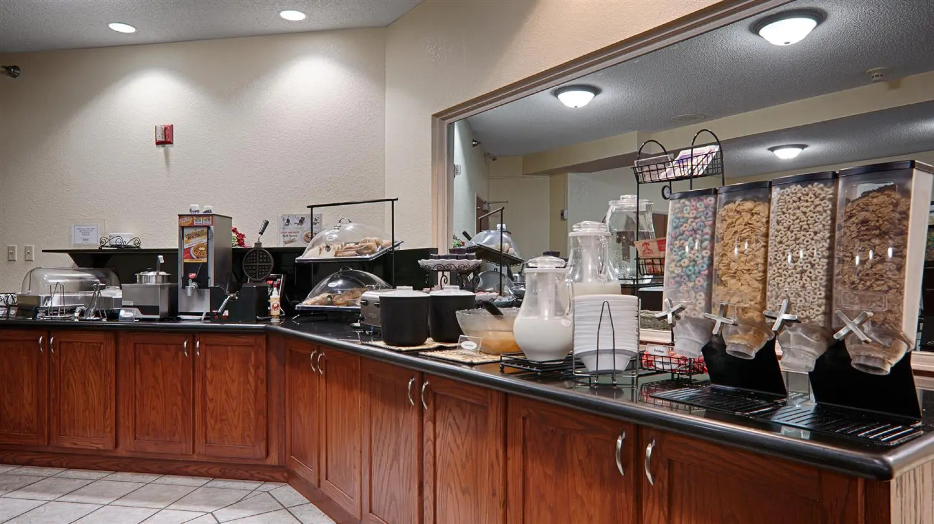 Quality Inn & Suites Lawrence - University Area