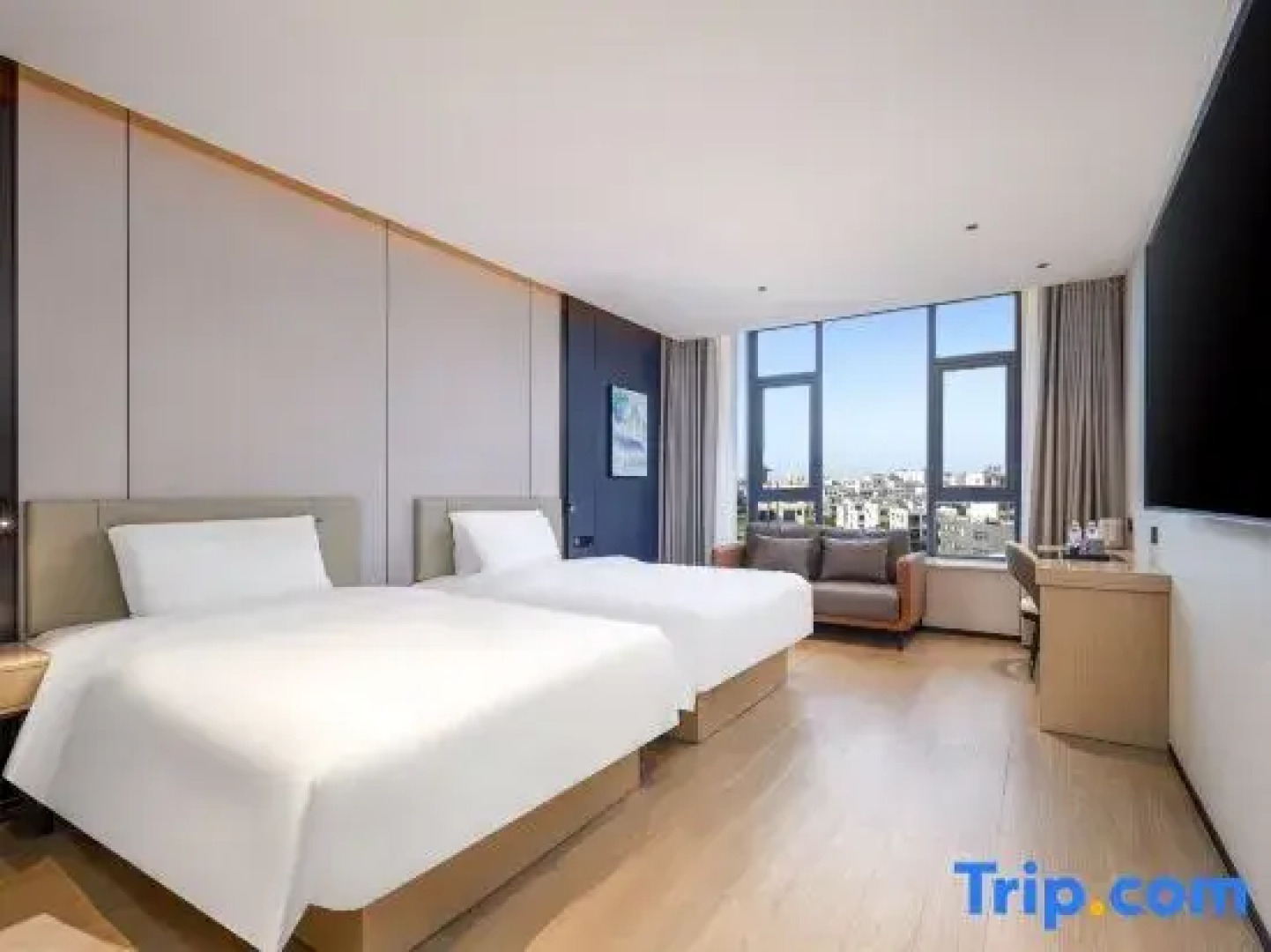 Yiduo Hotel (Lingao Branch)