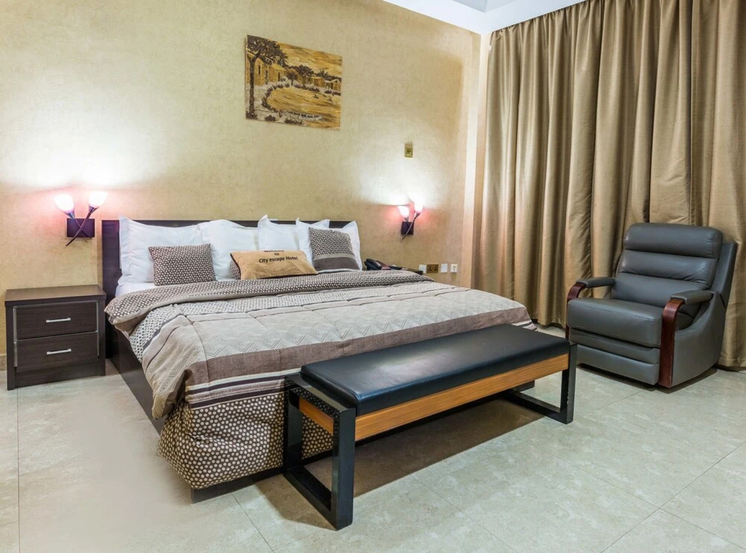 City Escape Hotel Prampram