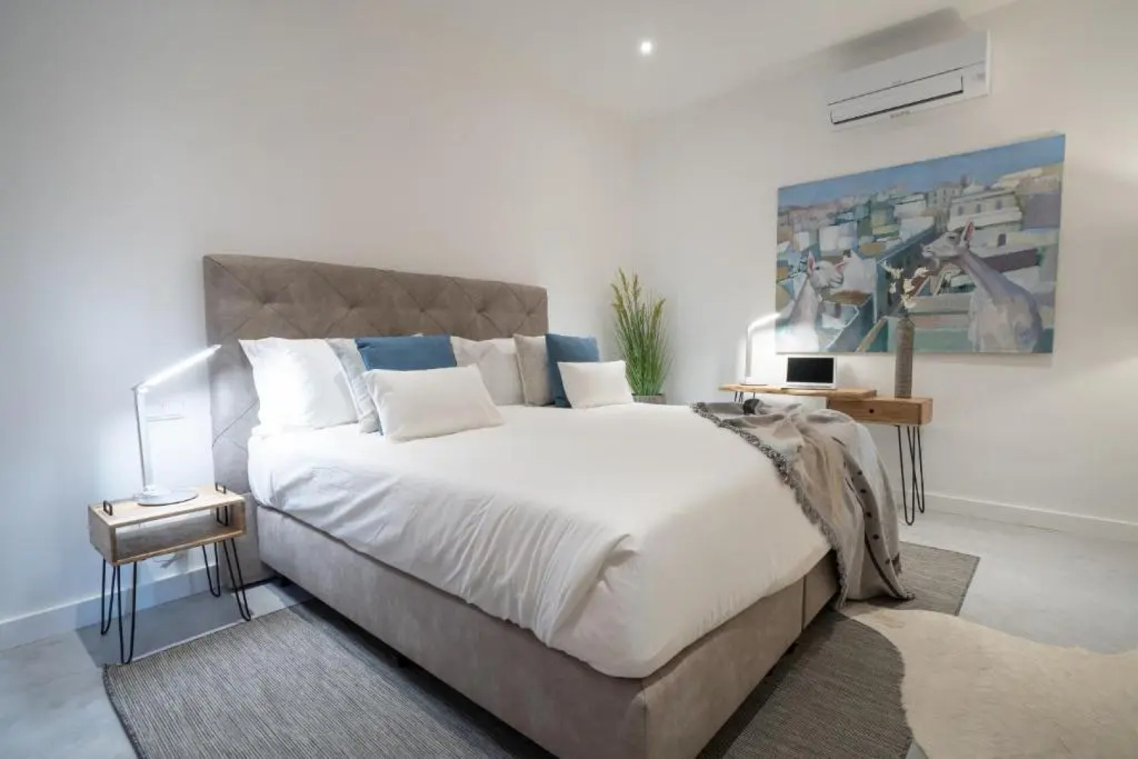 Eleven, Boutique luxury house & garden