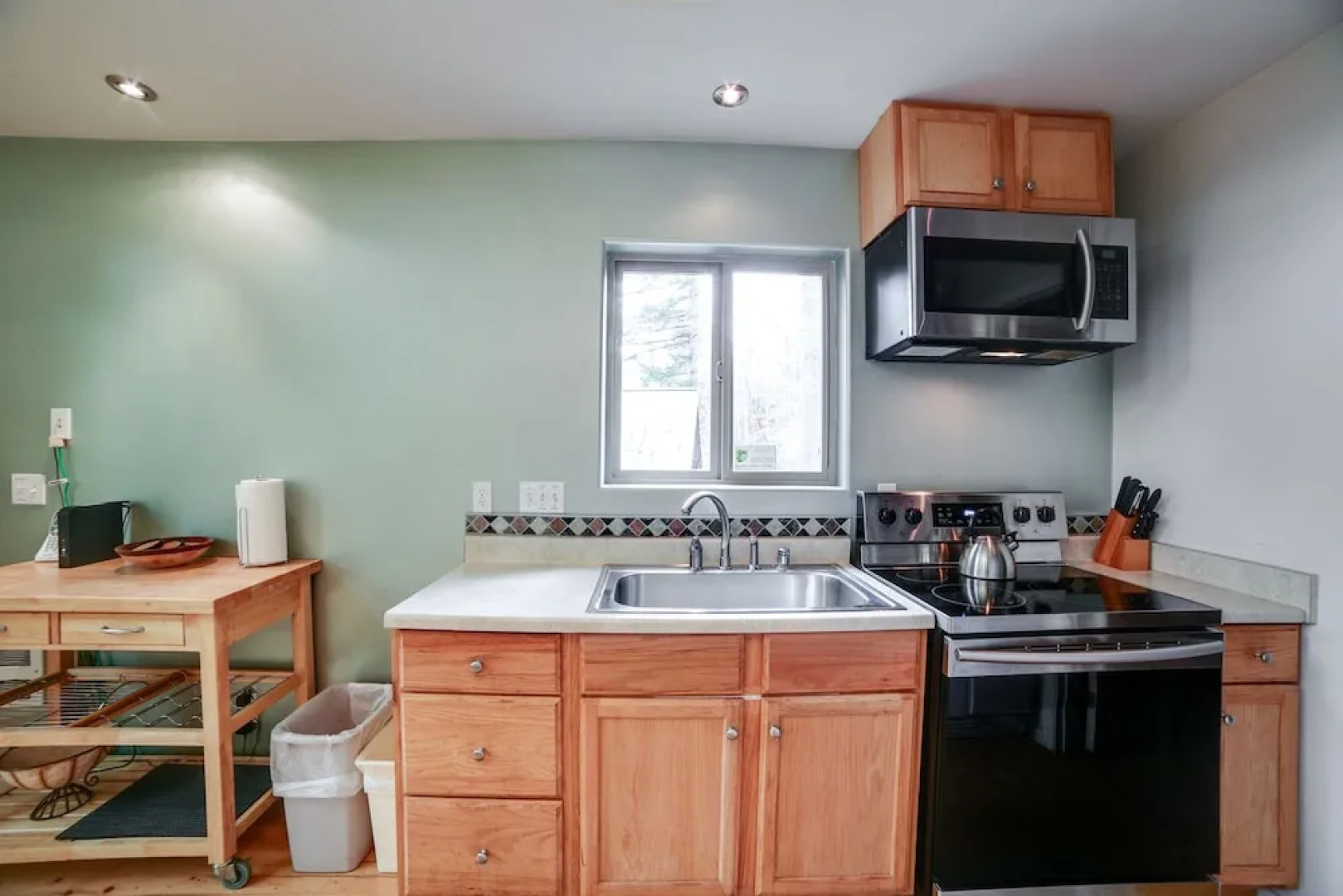 Mt. Baker Lodging Cabin 40 – Pool Table, Sleeps 11! by MBL