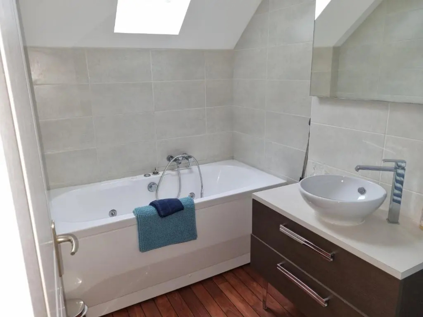 Maison du port, à 100 m de la mer jusqu'à 9 personnes